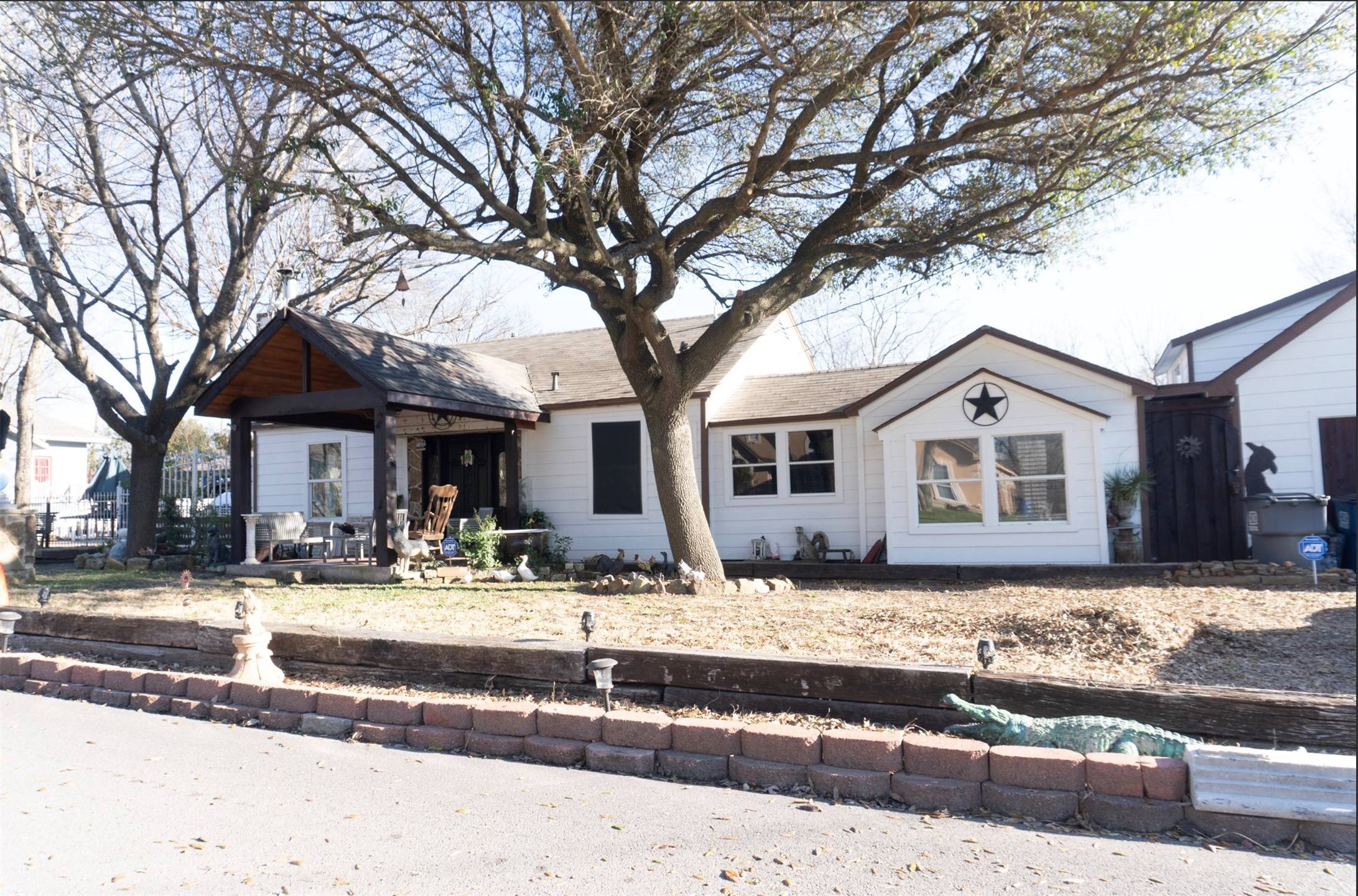 Lancaster, TX 75146,302 W 6th ST