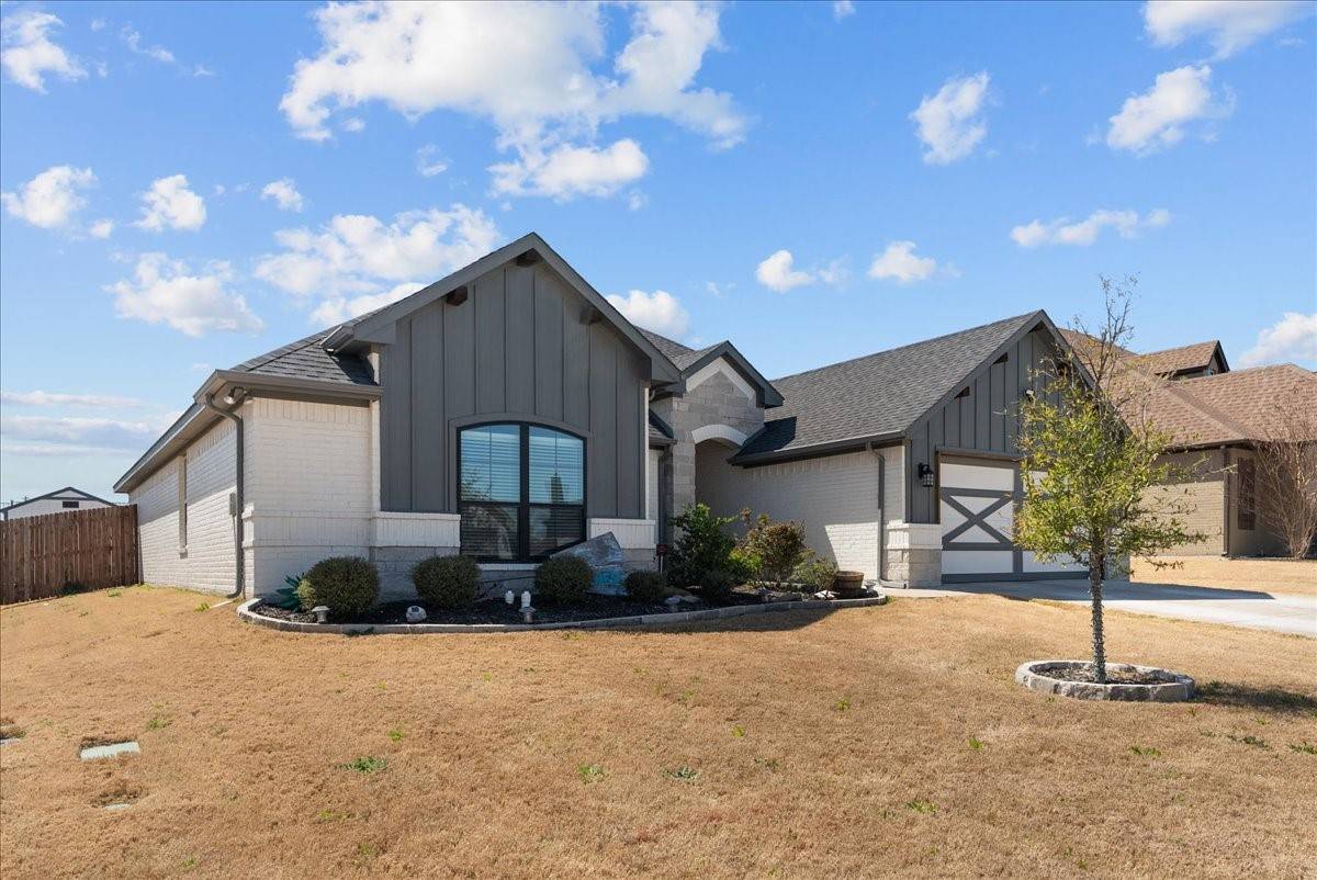 Godley, TX 76044,213 Bayless