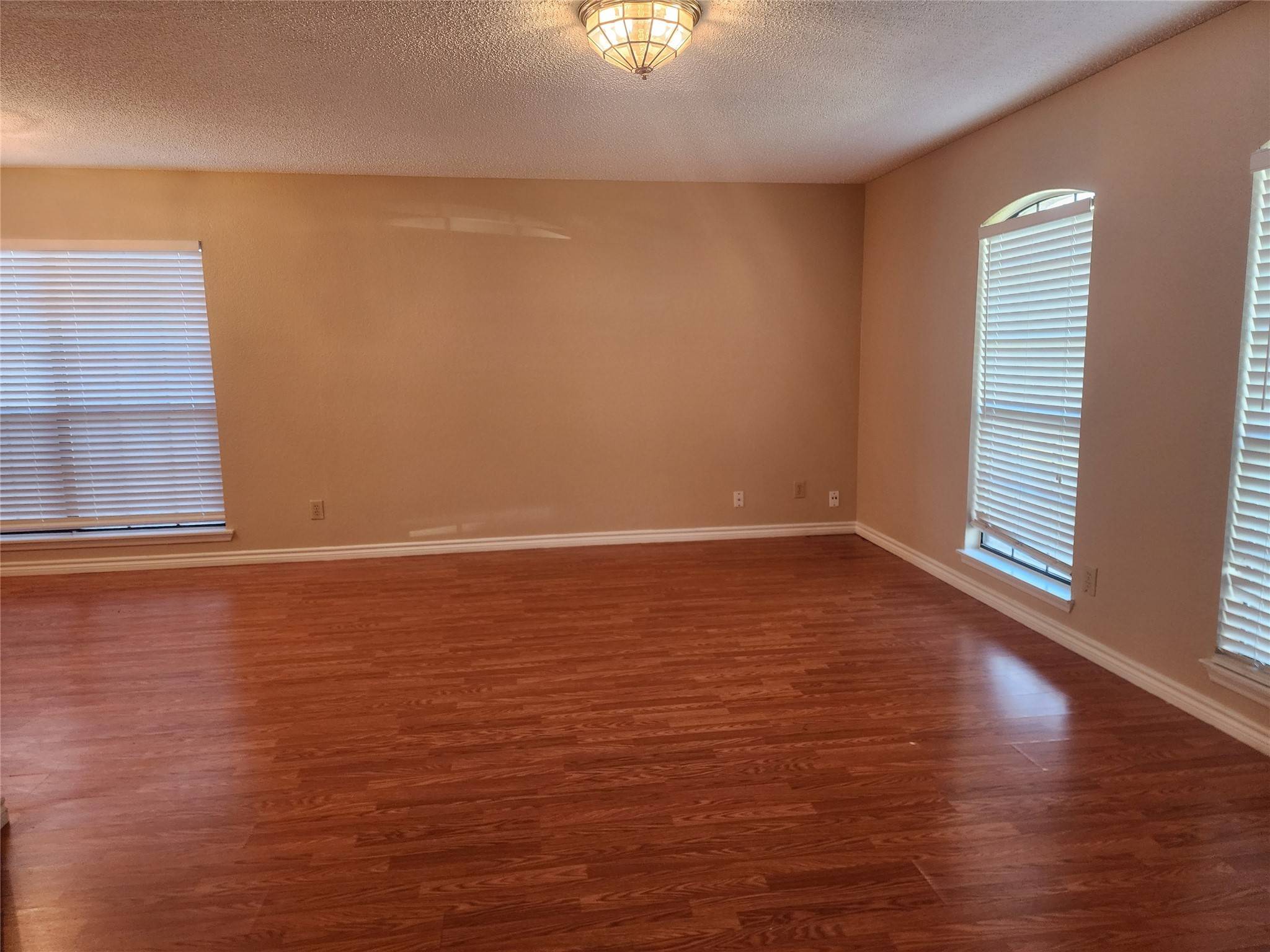 Garland, TX 75043,7102 Lo Chalmers LN