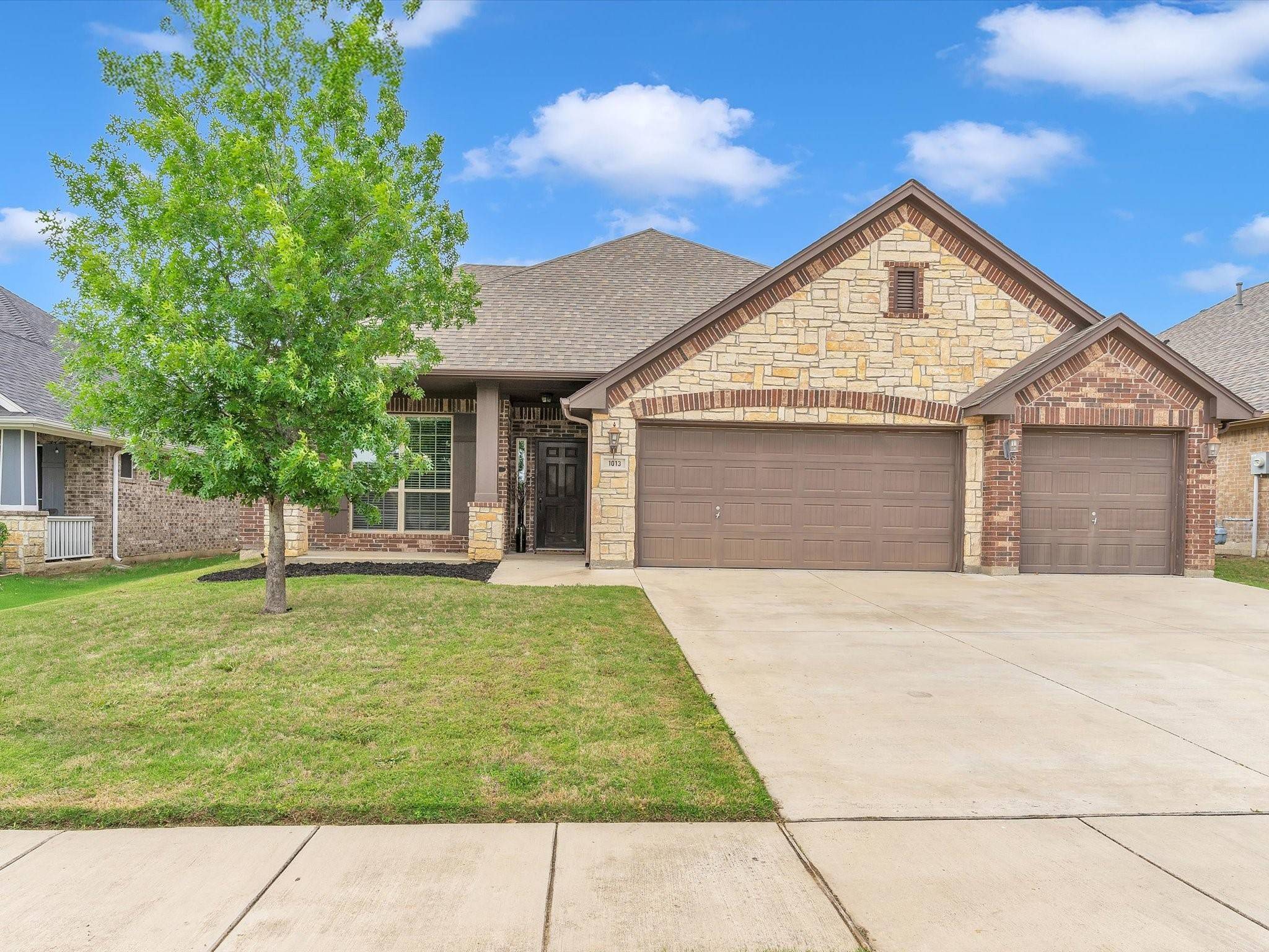 Burleson, TX 76028,1013 Destrehan CT