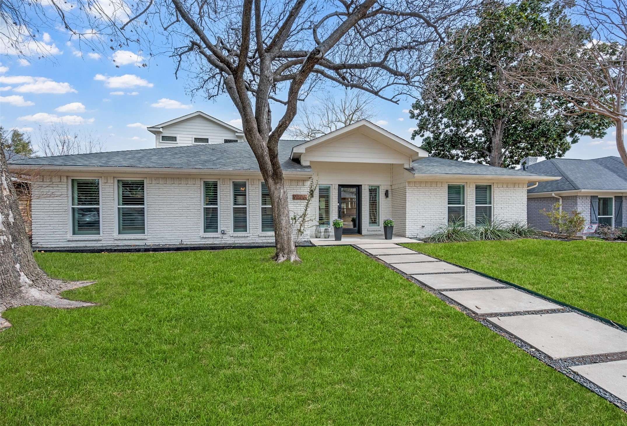 Dallas, TX 75243,9406 Mill Hollow DR