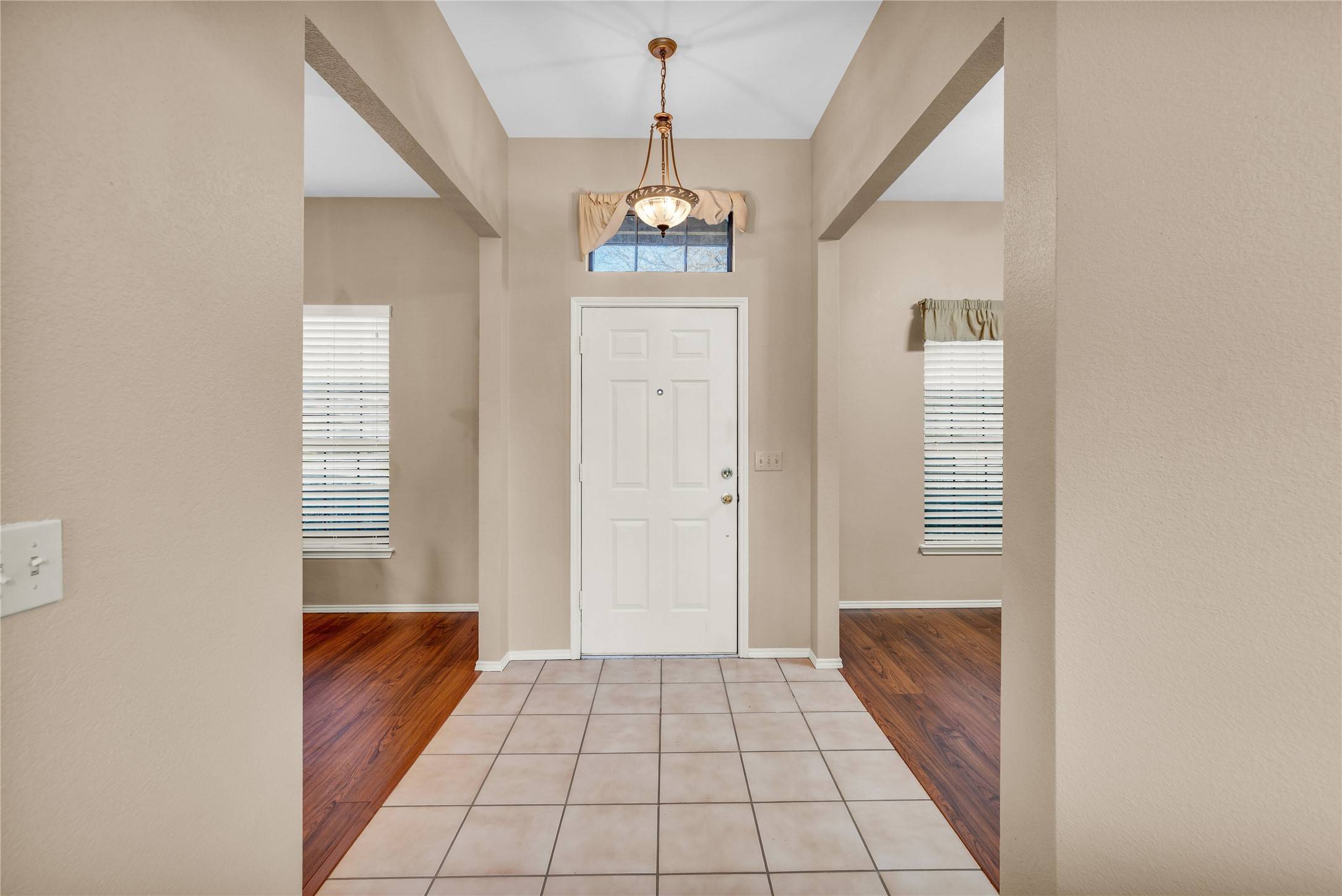 Denton, TX 76208,3712 Calvert LN