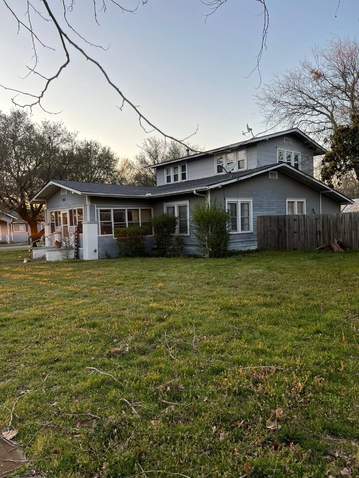 Leonard, TX 75452,100 E Mulberry ST