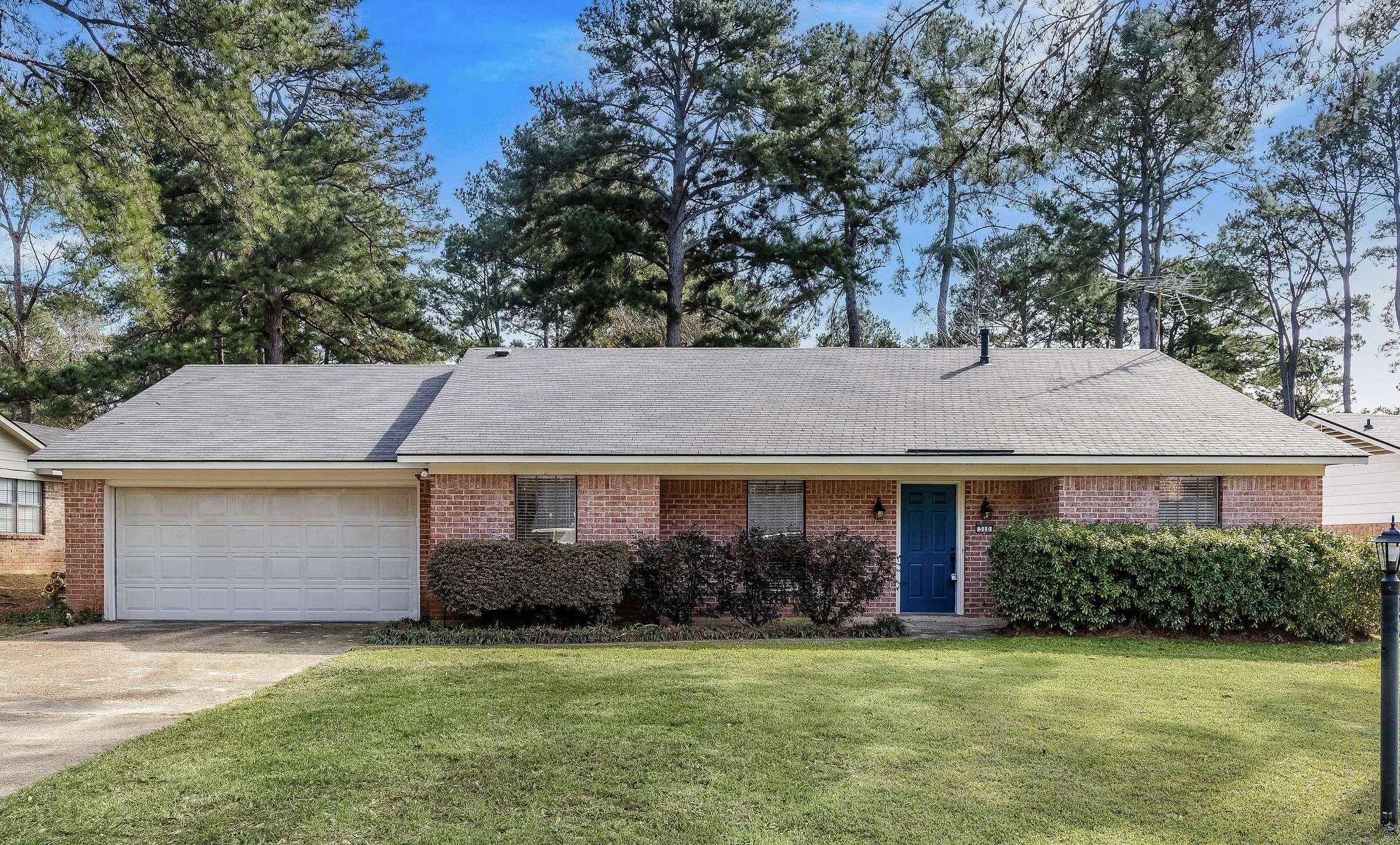 Shreveport, LA 71106,310 Ellerbe Ridge DR