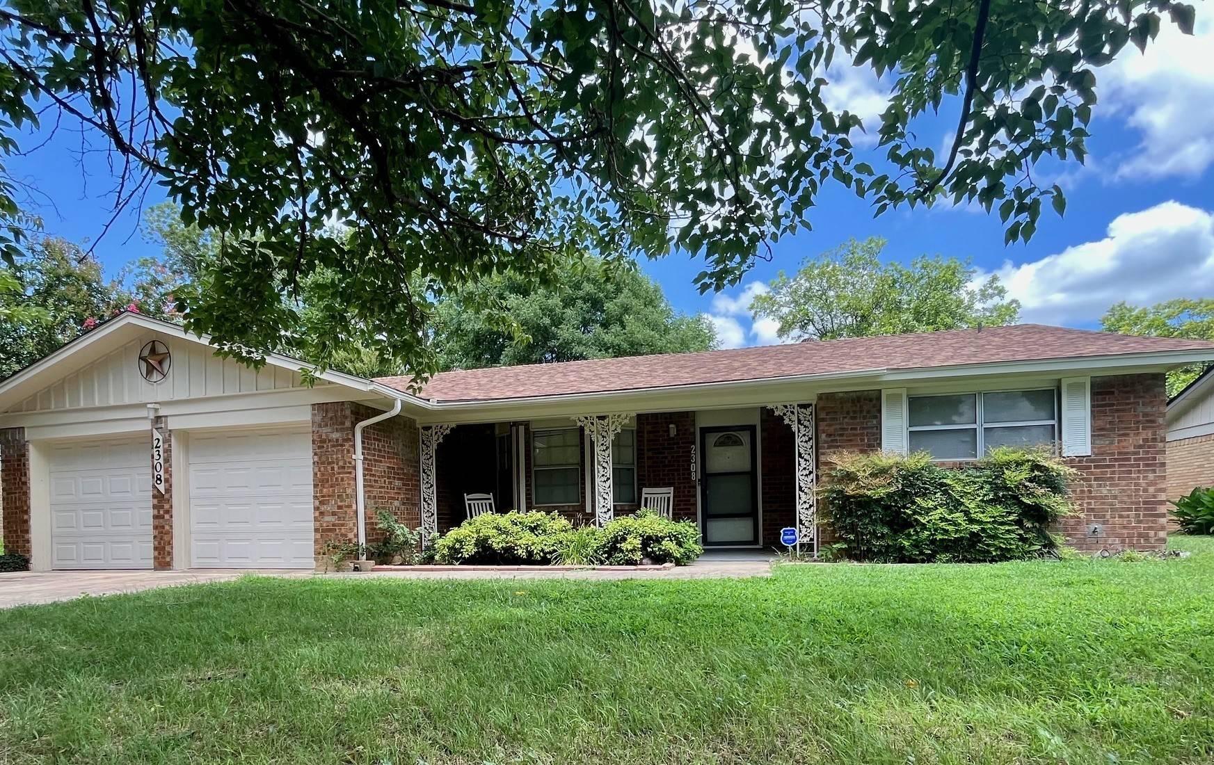 Brownwood, TX 76801,2308 14th ST