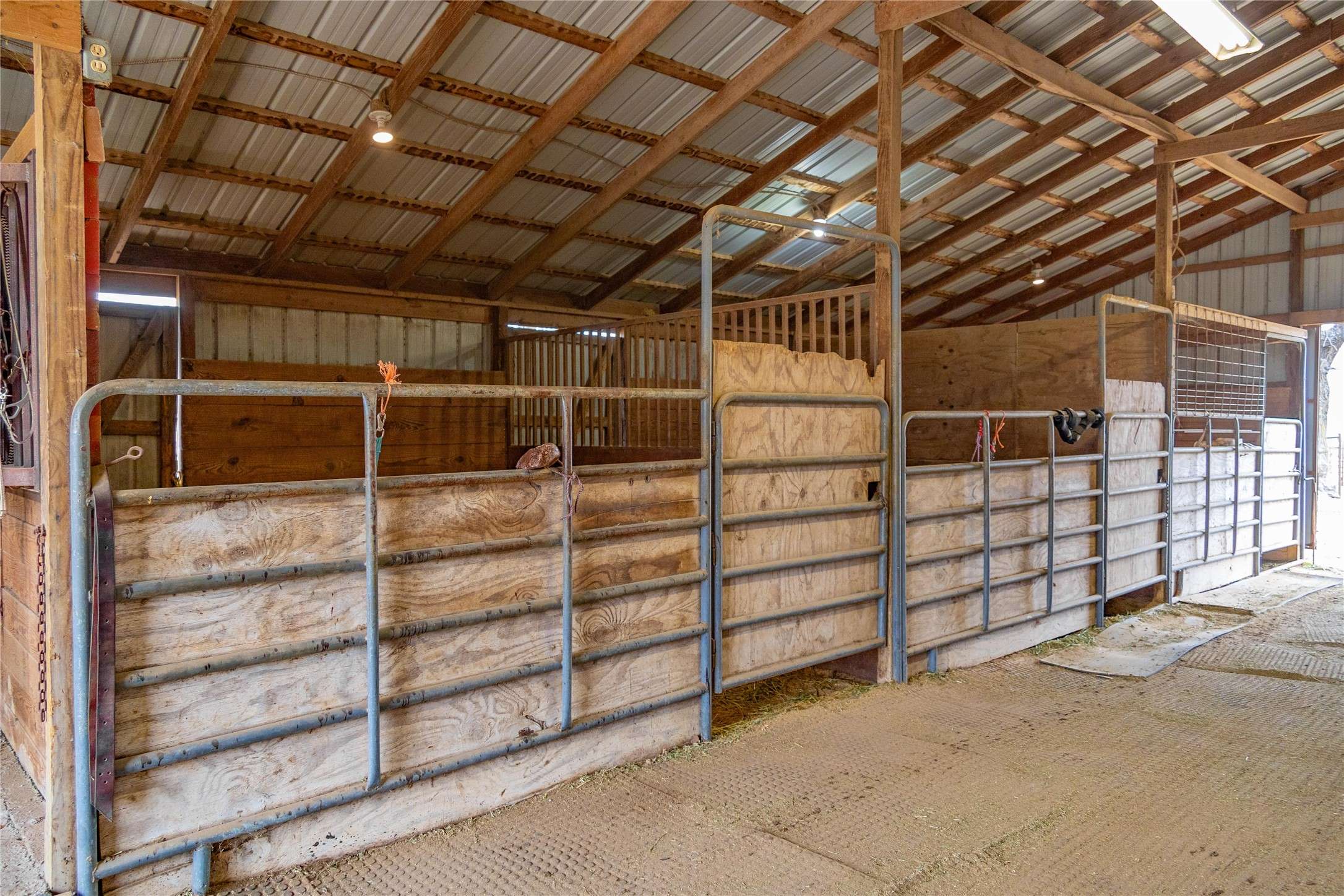 De Leon, TX 76444,401 County Road 477