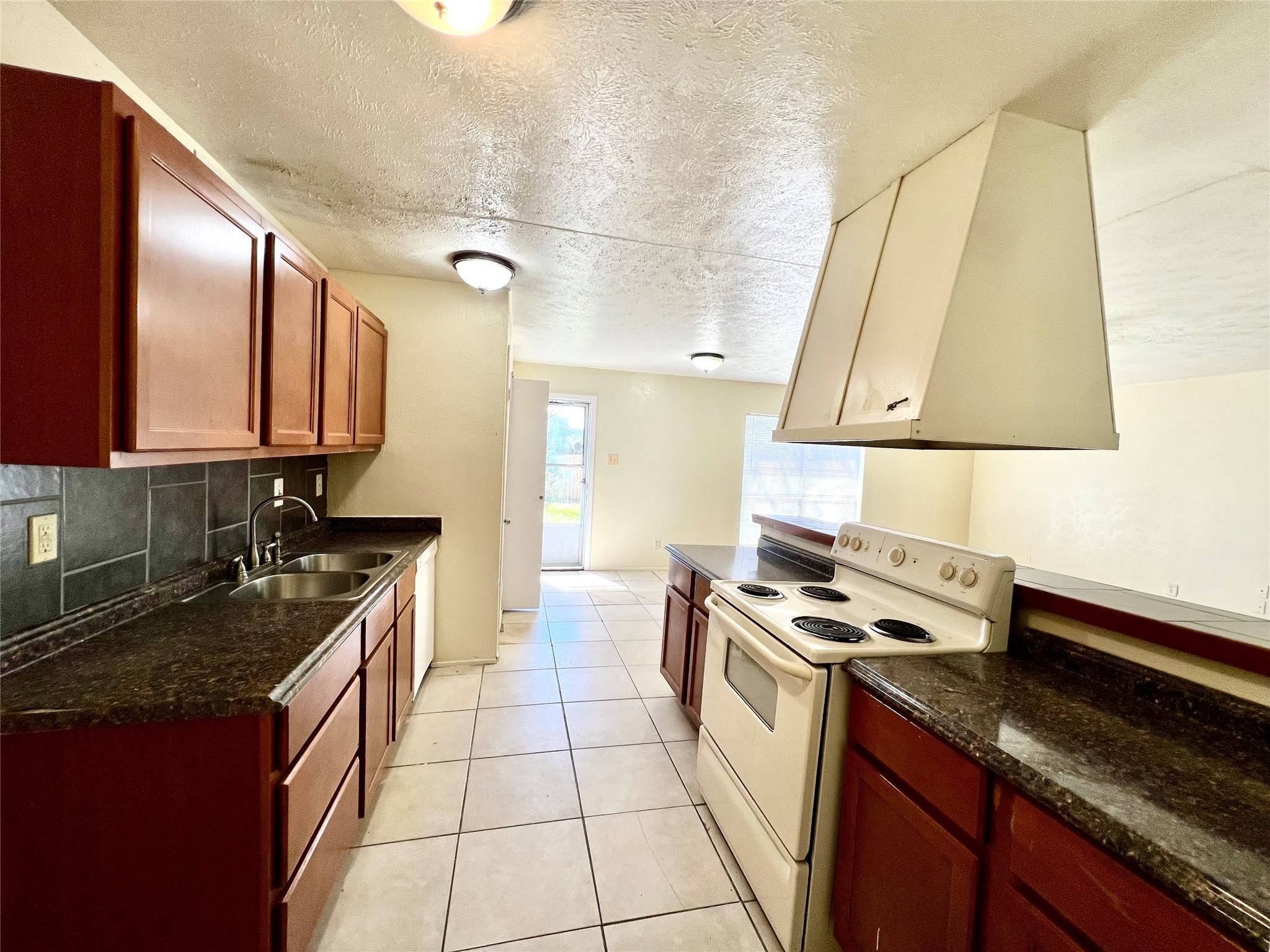 Rowlett, TX 75089,3406 Maple LN