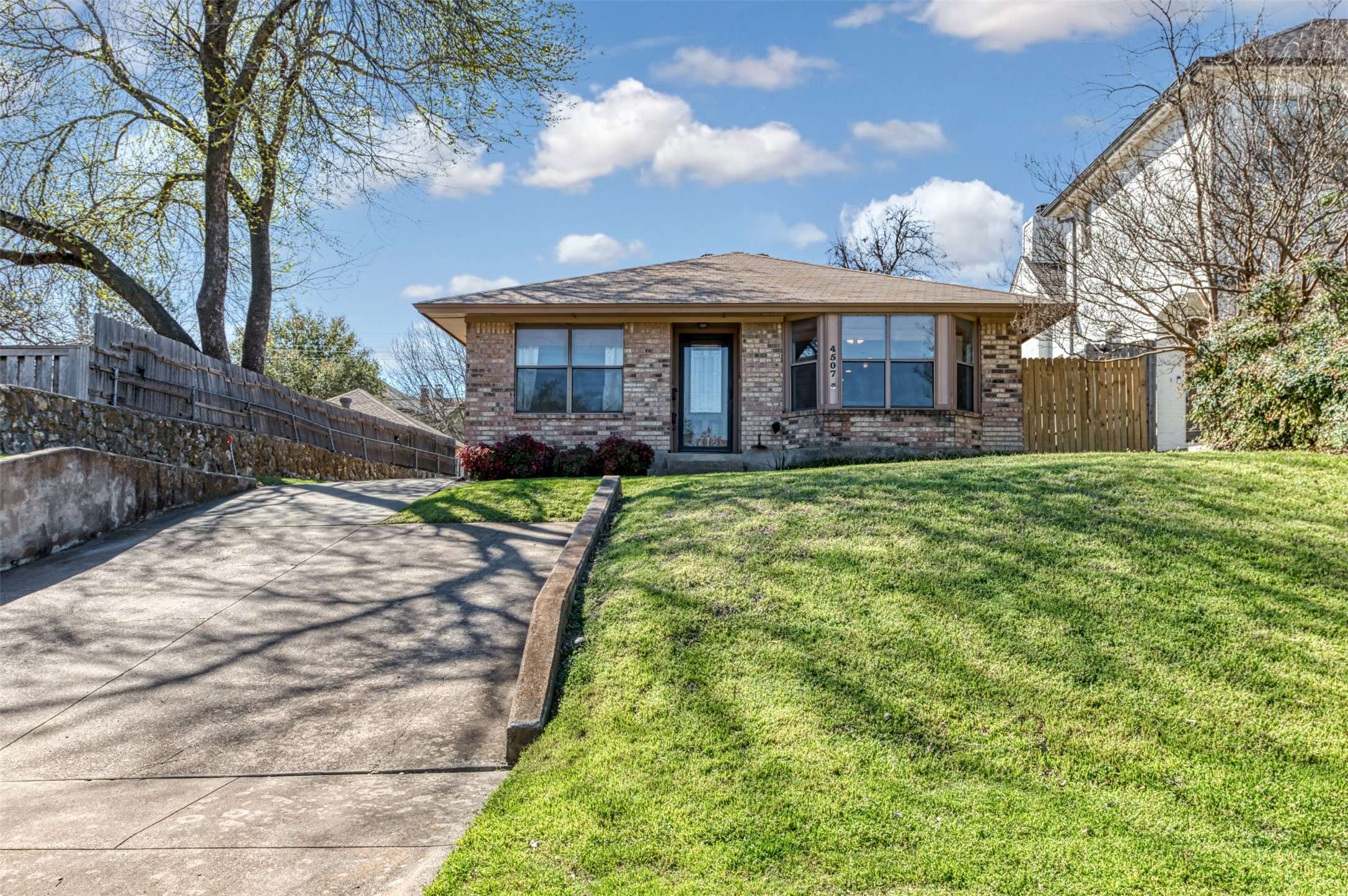 Fort Worth, TX 76107,4507 El Campo AVE