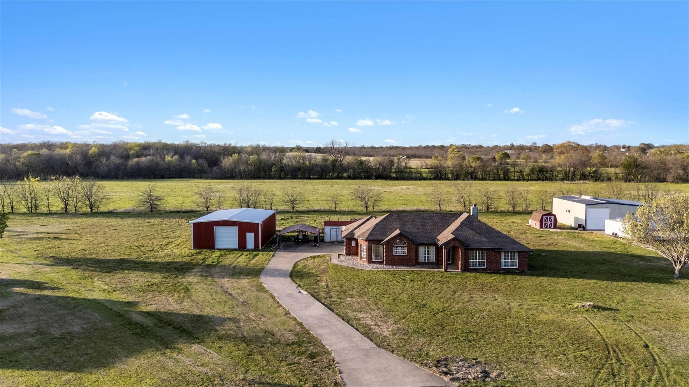 Oak Ridge, TX 75142,1124 Savannah LN