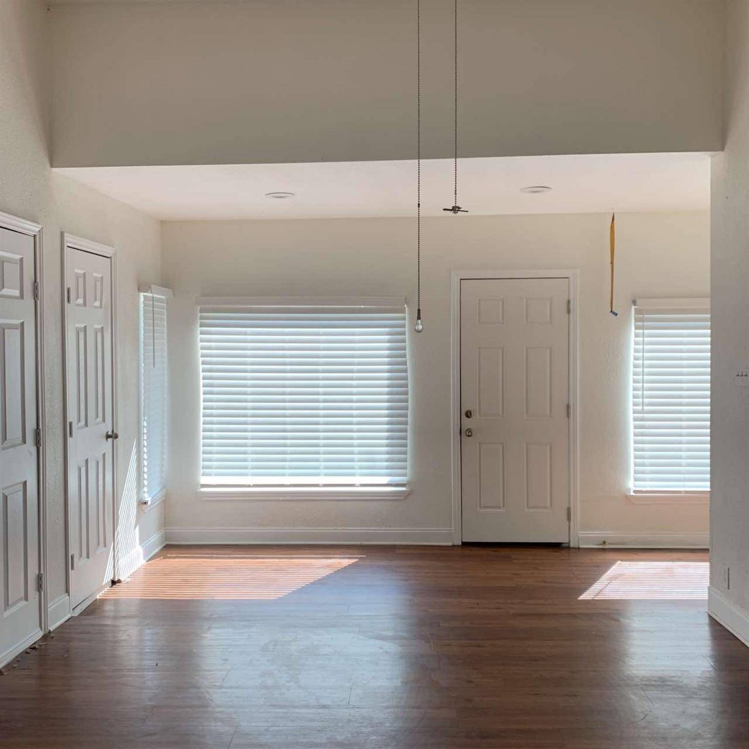 Denison, TX 75020,710 W Owing ST