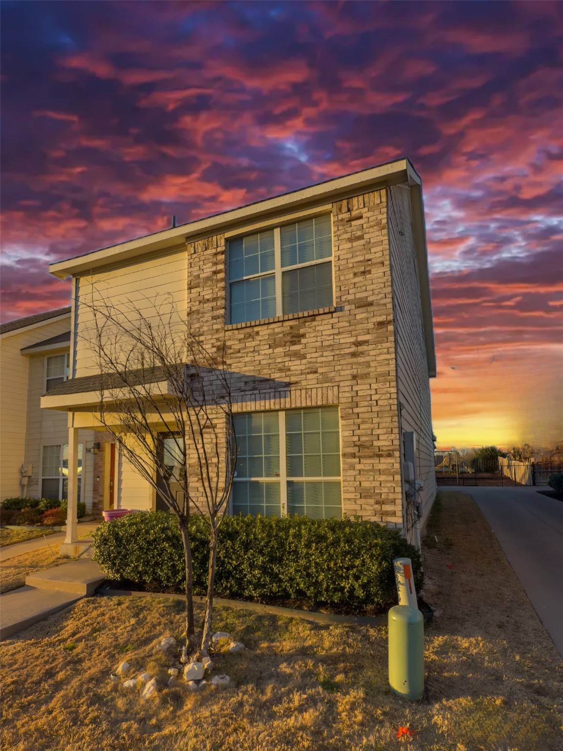 Fort Worth, TX 76179,5828 Giddyup LN