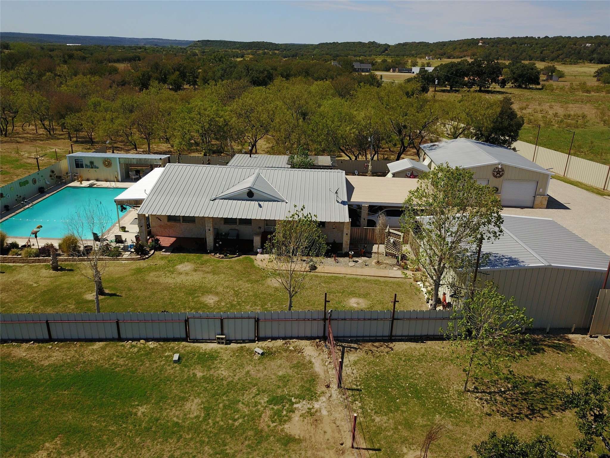 Mineral Wells, TX 76067,462B Halsell RD