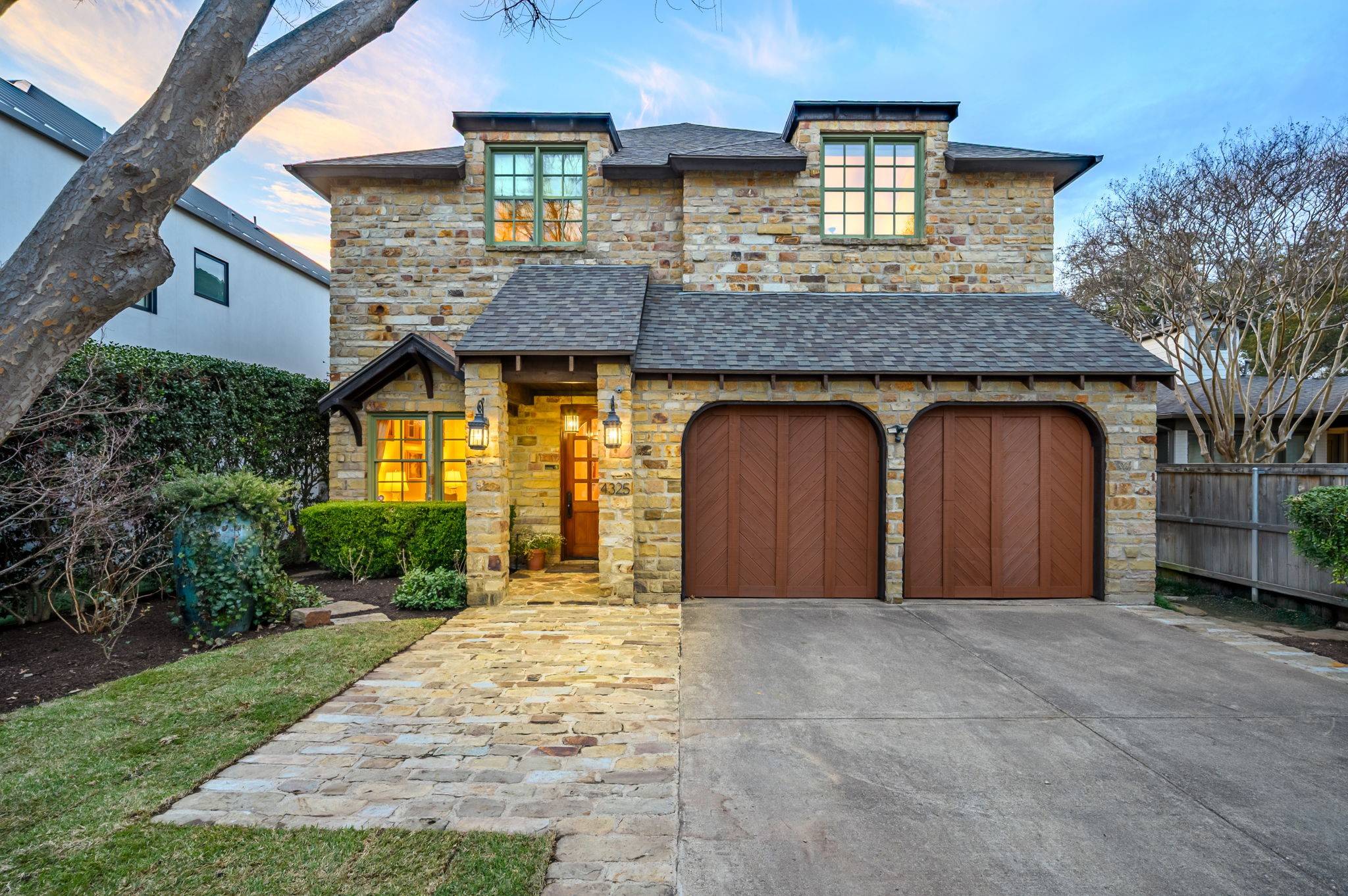 Dallas, TX 75209,4325 Taos RD