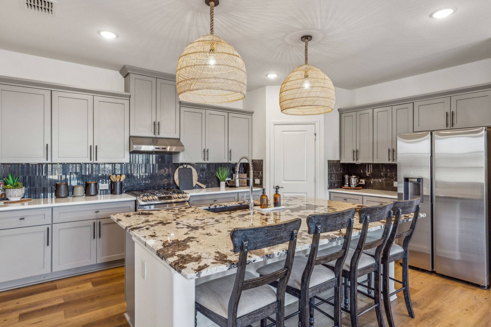 Van Alstyne, TX 75495,1800 Temple Hills