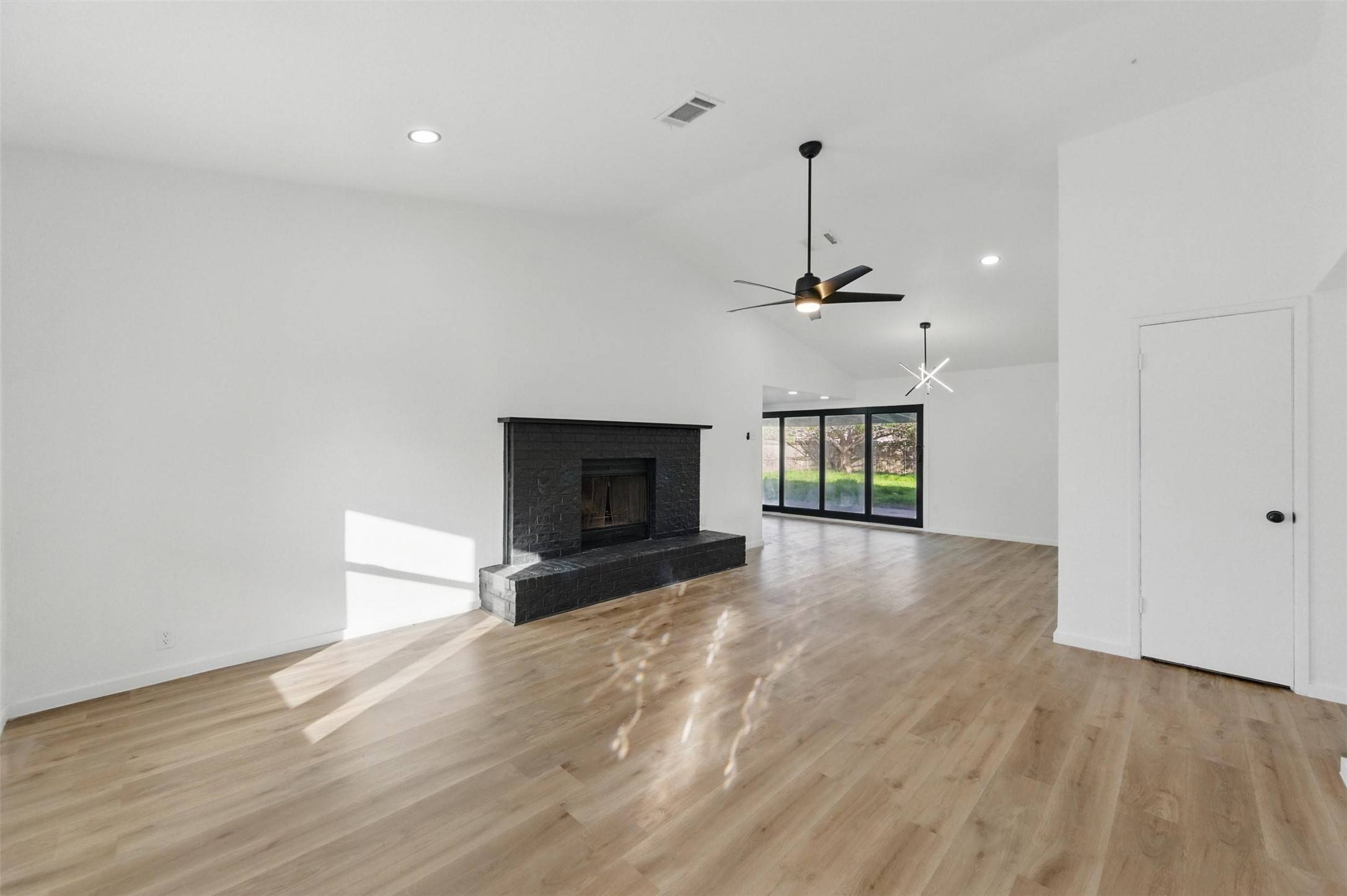Garland, TX 75043,465 Woodmere DR