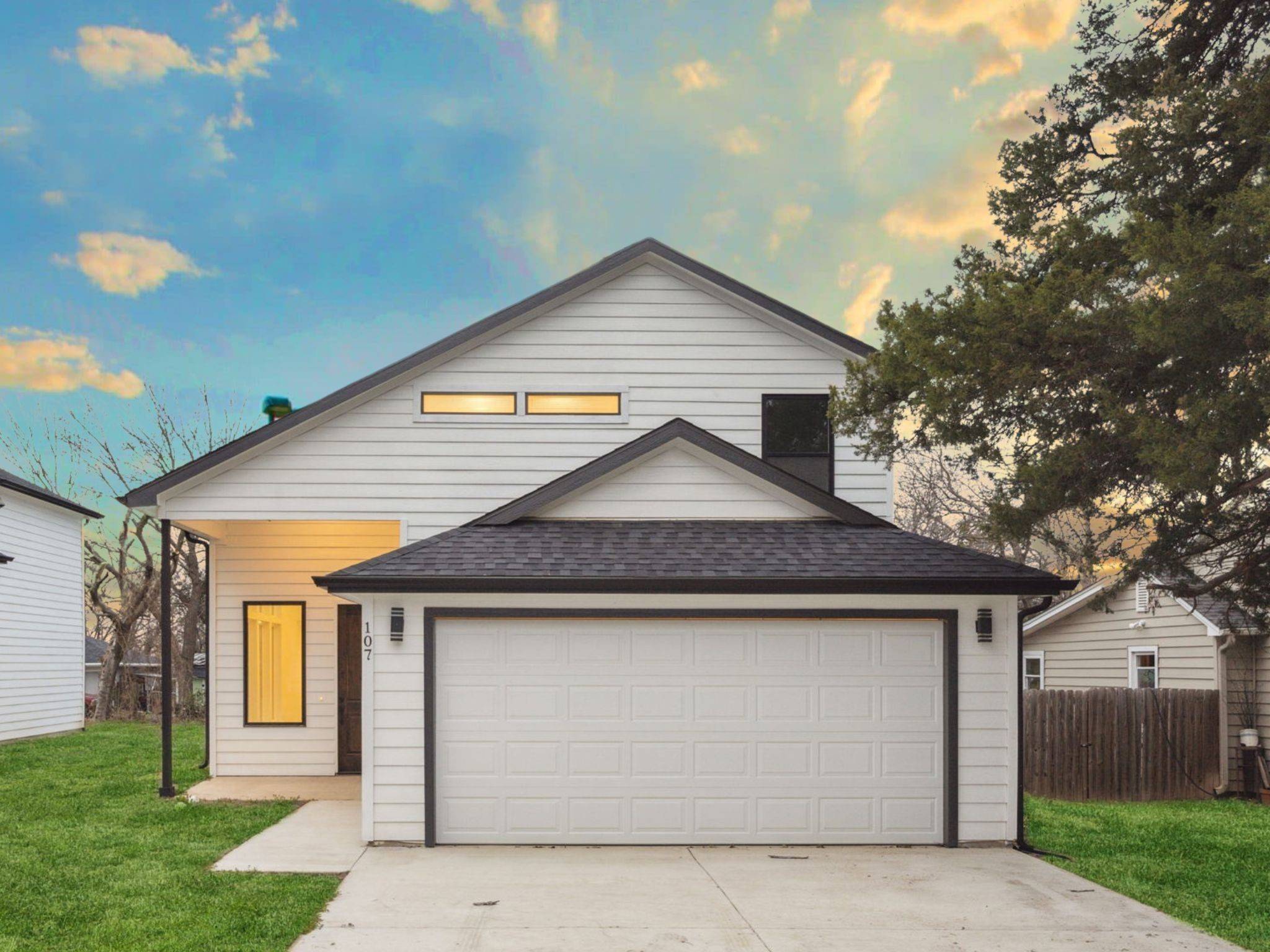 Howe, TX 75459,107 W Duke ST