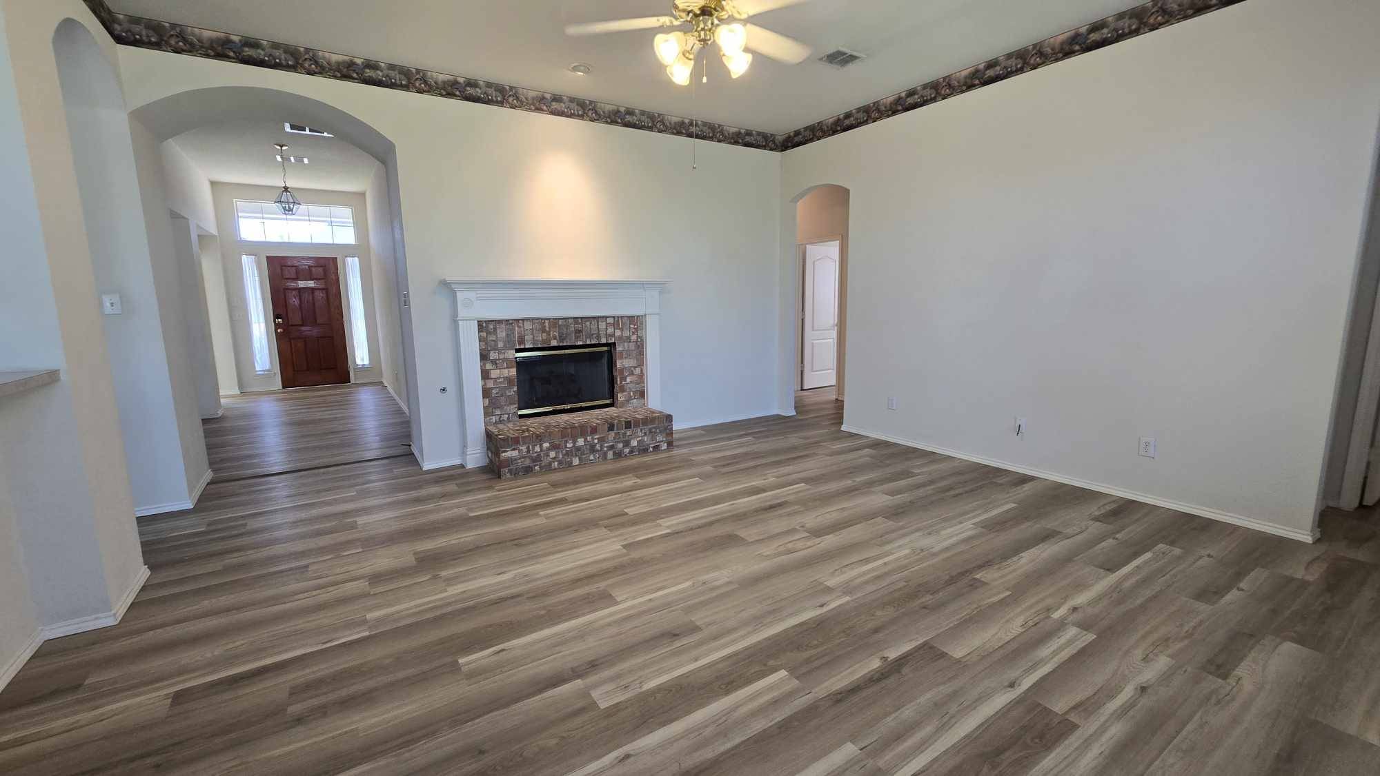 Arlington, TX 76002,107 Ithaca CT