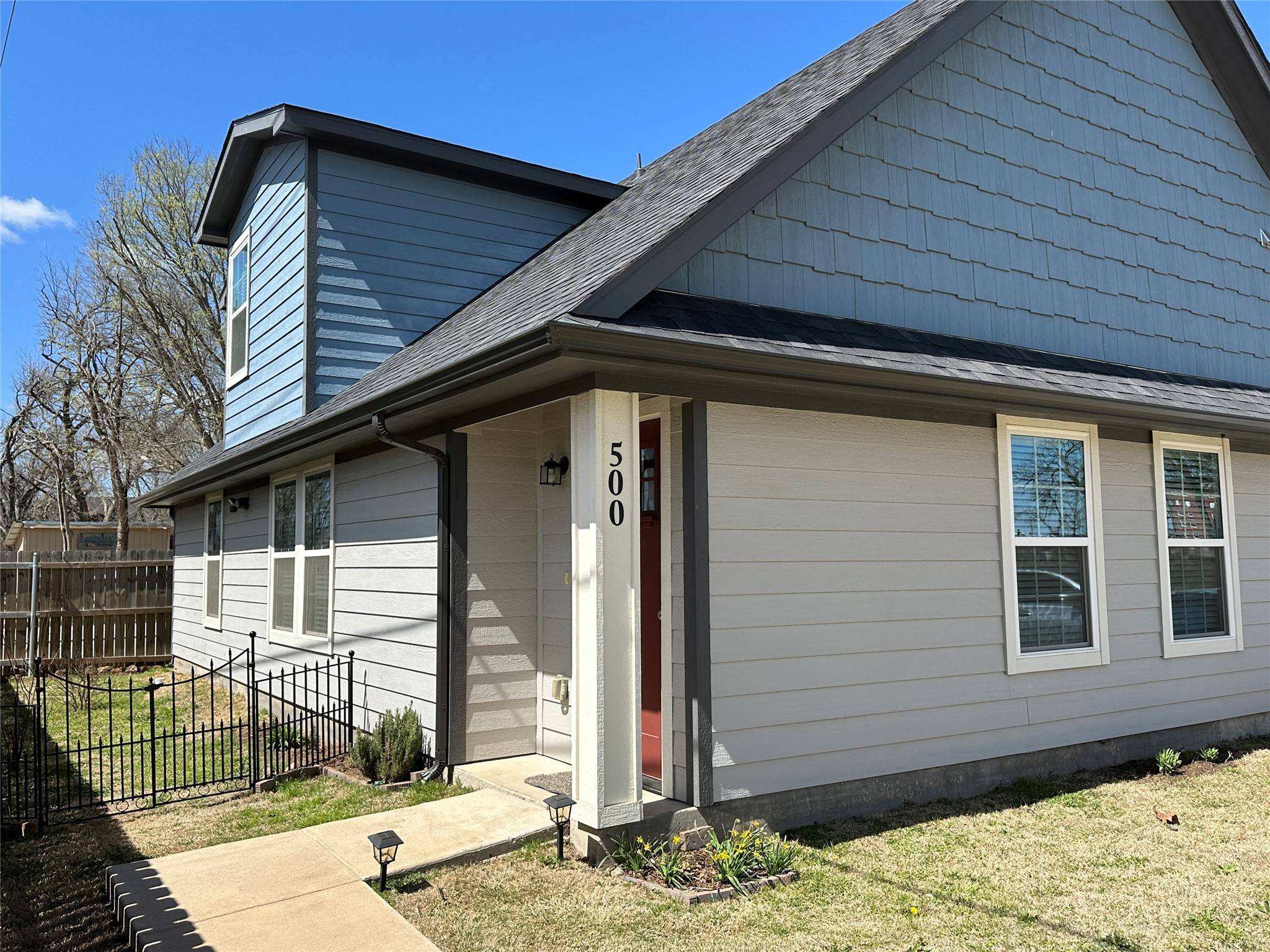 Denison, TX 75020,500 W Owings ST