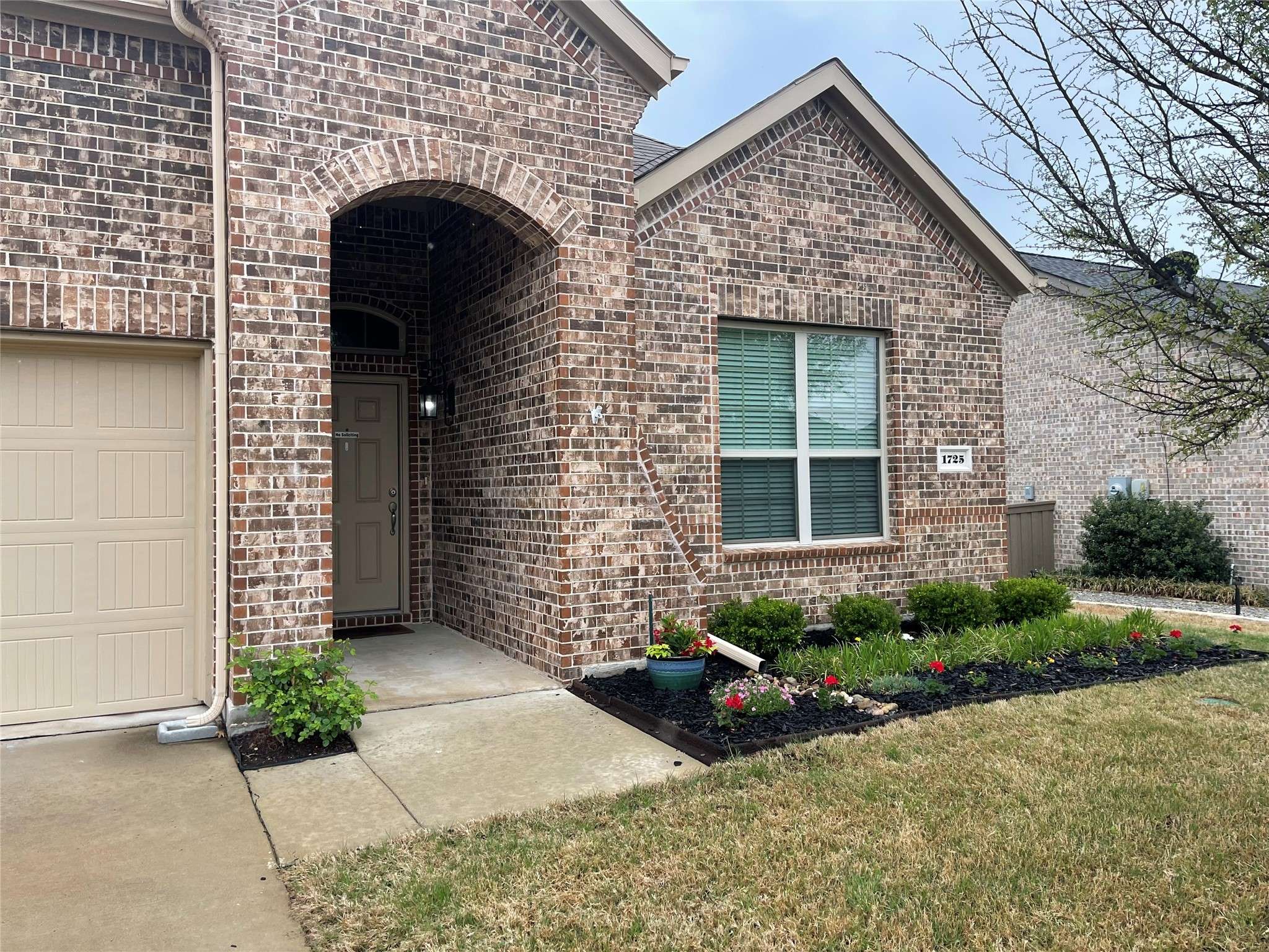 Van Alstyne, TX 75495,1725 CATTLEMAN ST