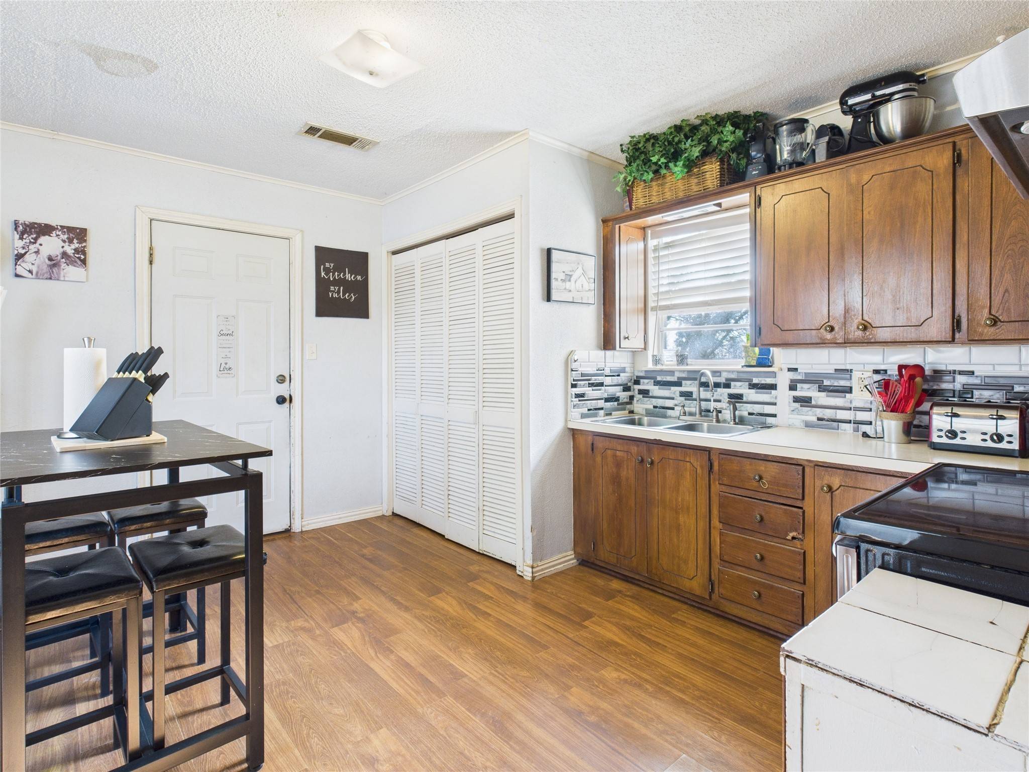 Athens, TX 75752,2304 NE Loop 7