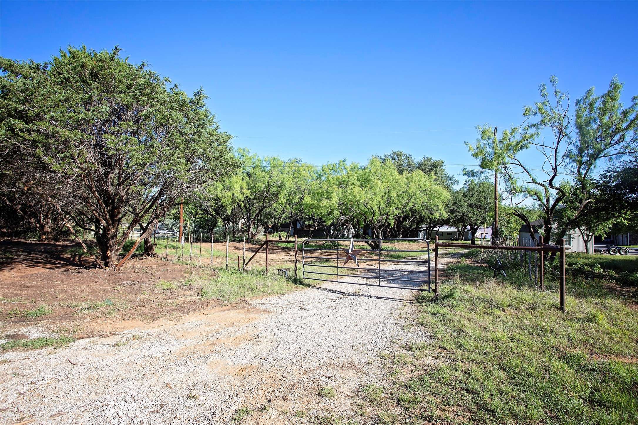 Possum Kingdom Lake, TX 76449,1925 FAWN