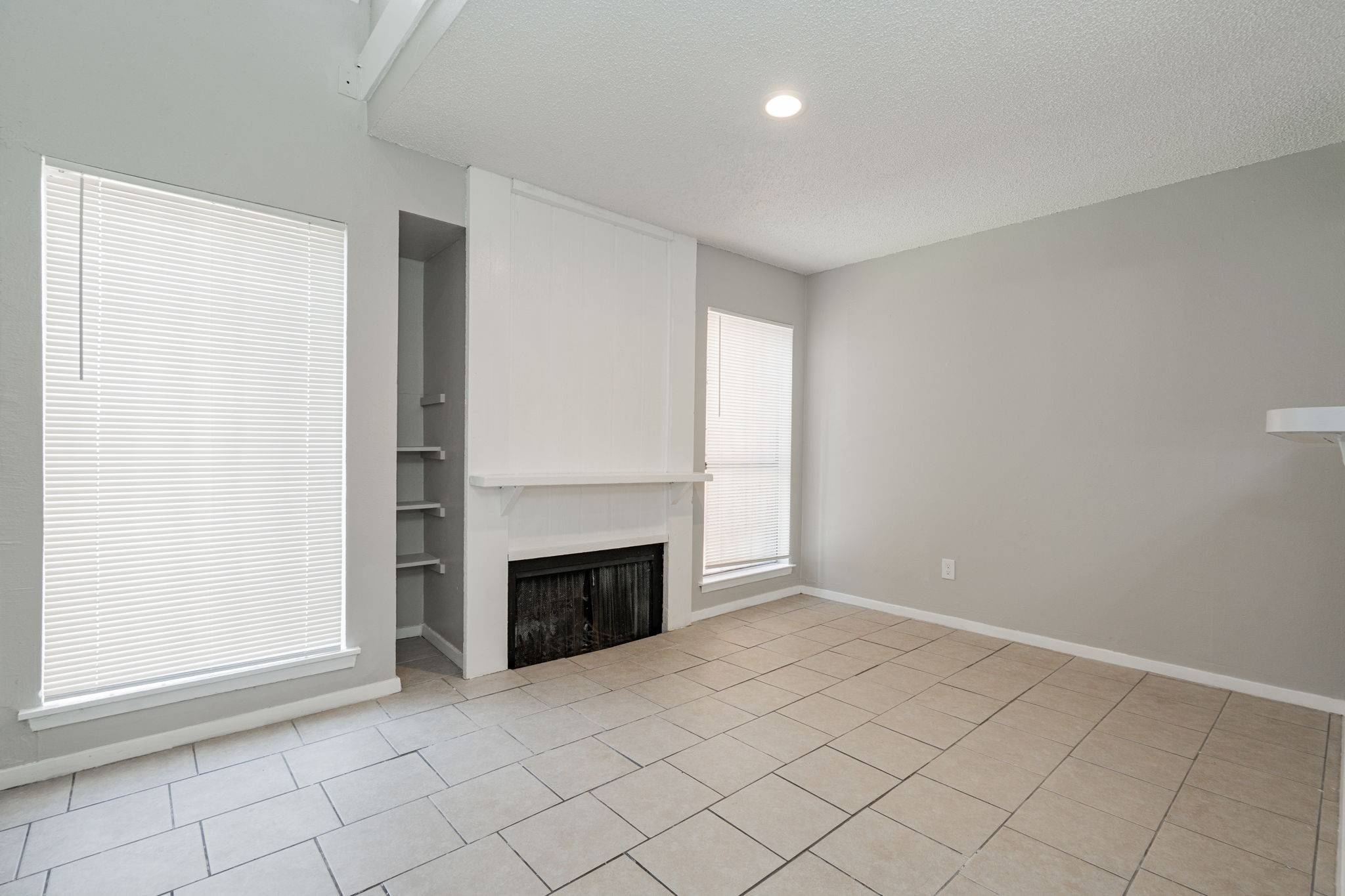 Dallas, TX 75231,7152 Fair Oaks AVE #1053
