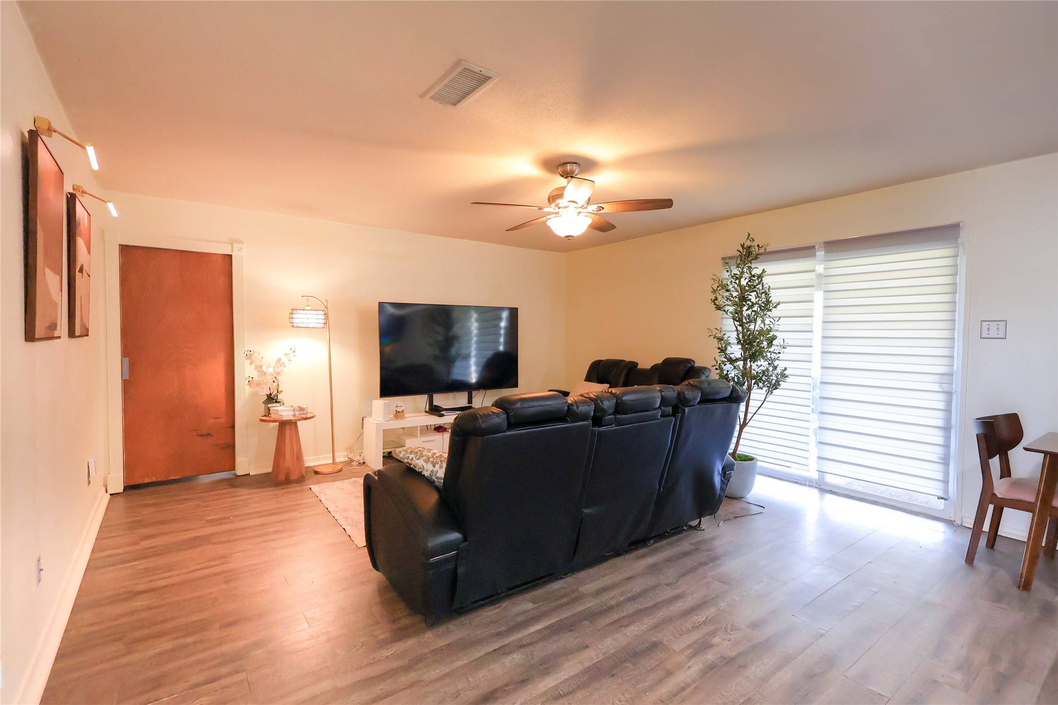 North Richland Hills, TX 76182,6955 Crabtree