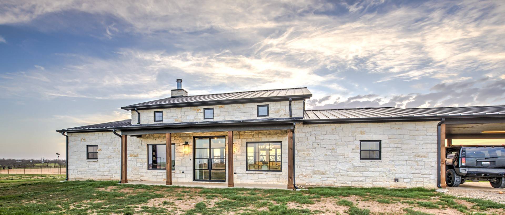 Jacksboro, TX 76458,6384 US Highway 281 S