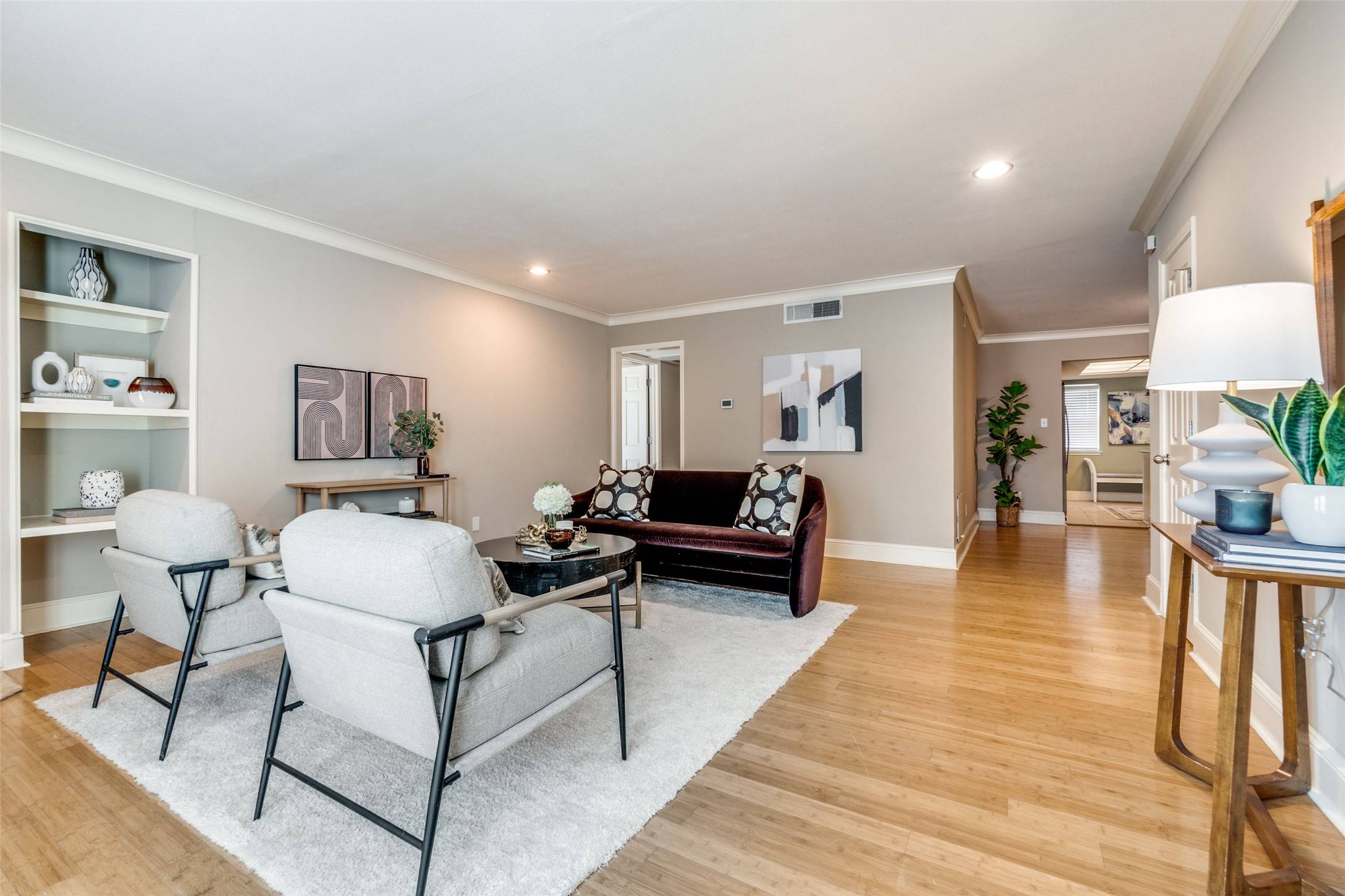 Dallas, TX 75230,7807 Meadow Park DR #106