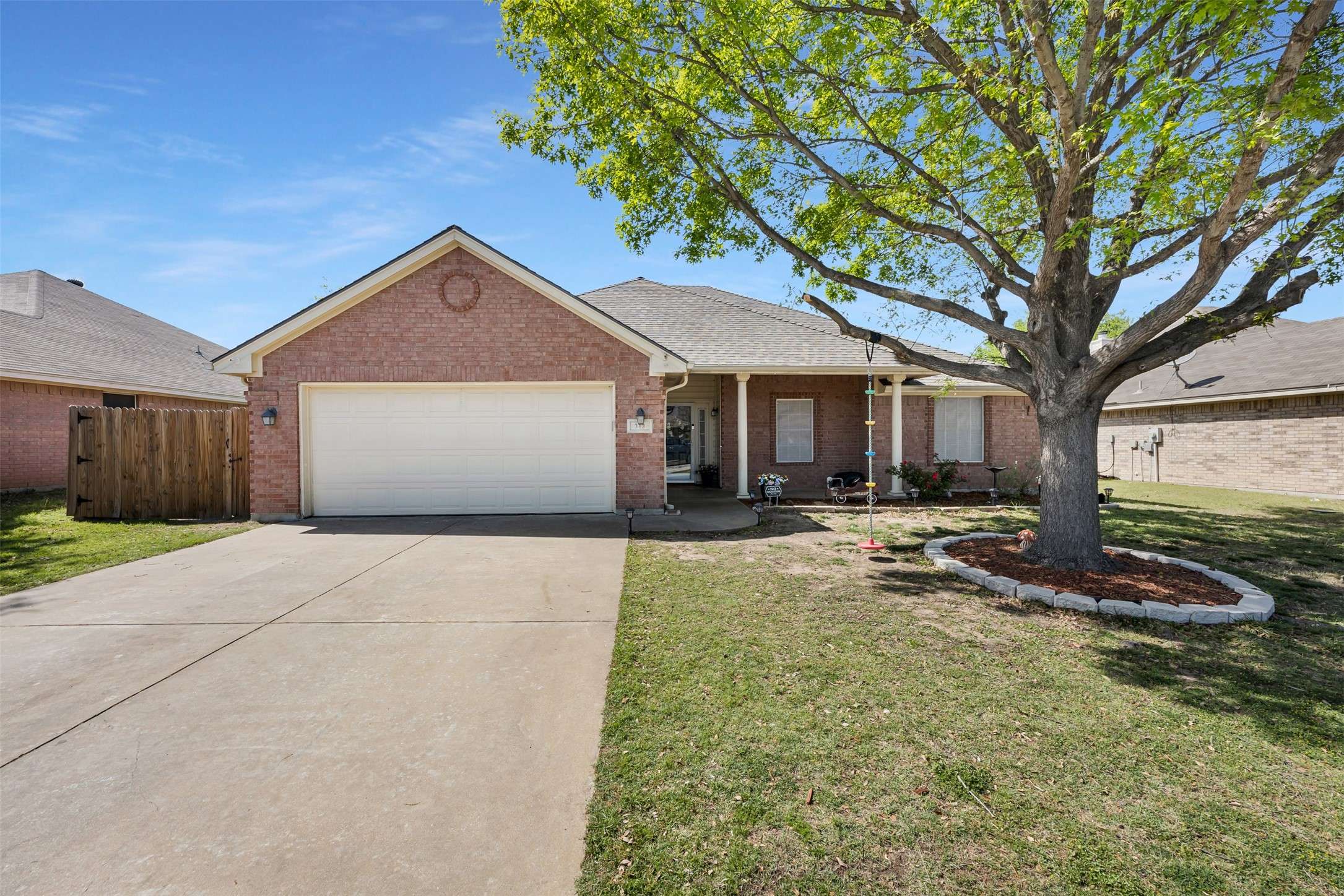 Burleson, TX 76028,313 Angela DR