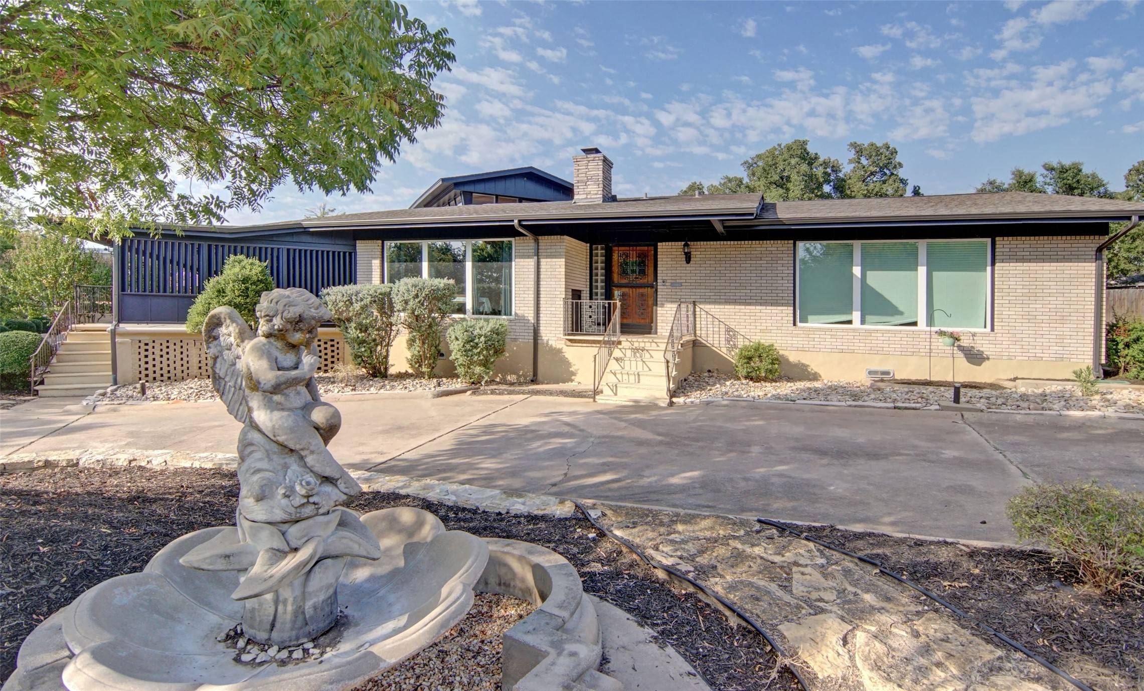 Mineral Wells, TX 76067,801 NW 7th AVE