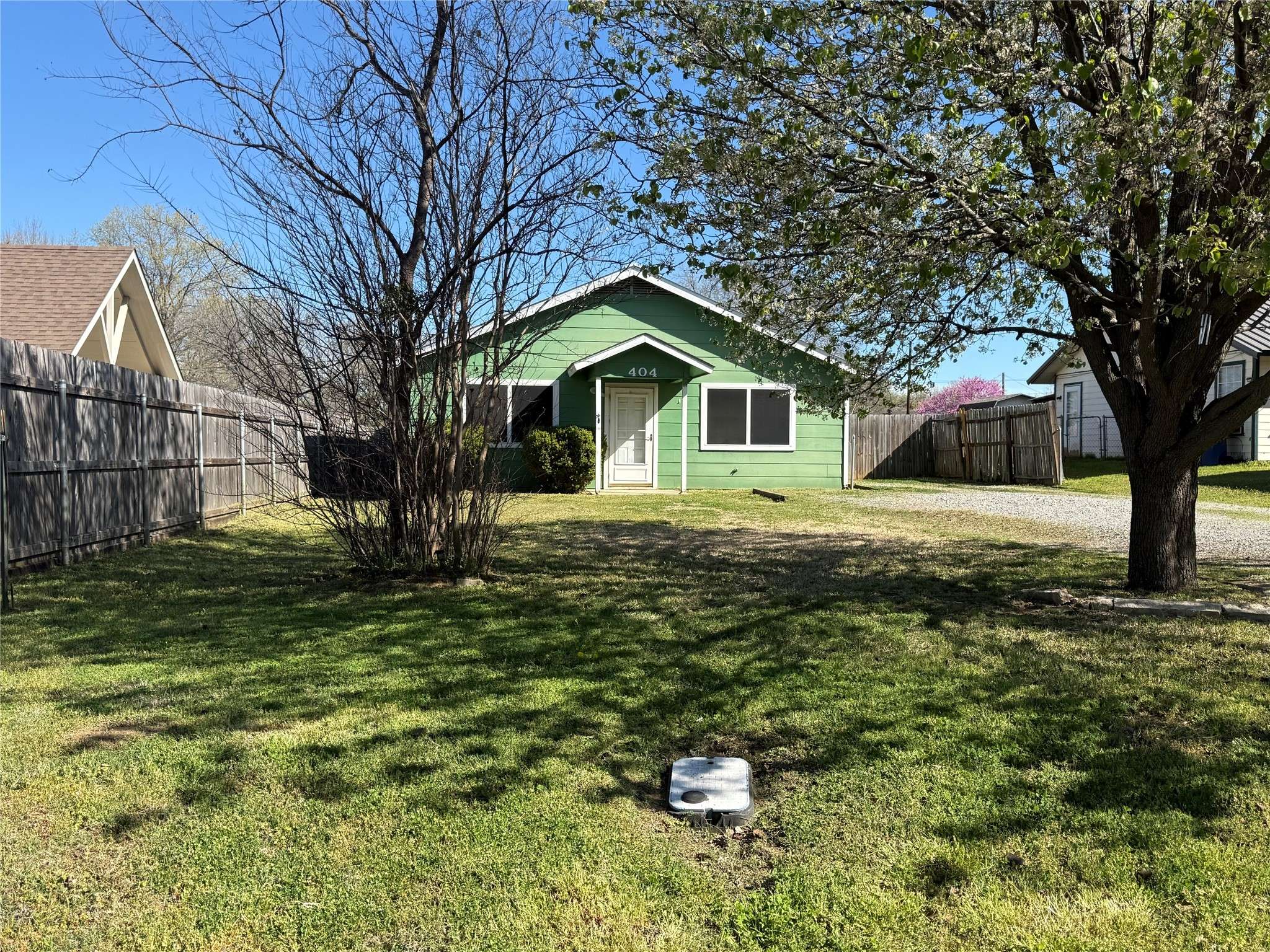 Pottsboro, TX 75076,404 E Main ST