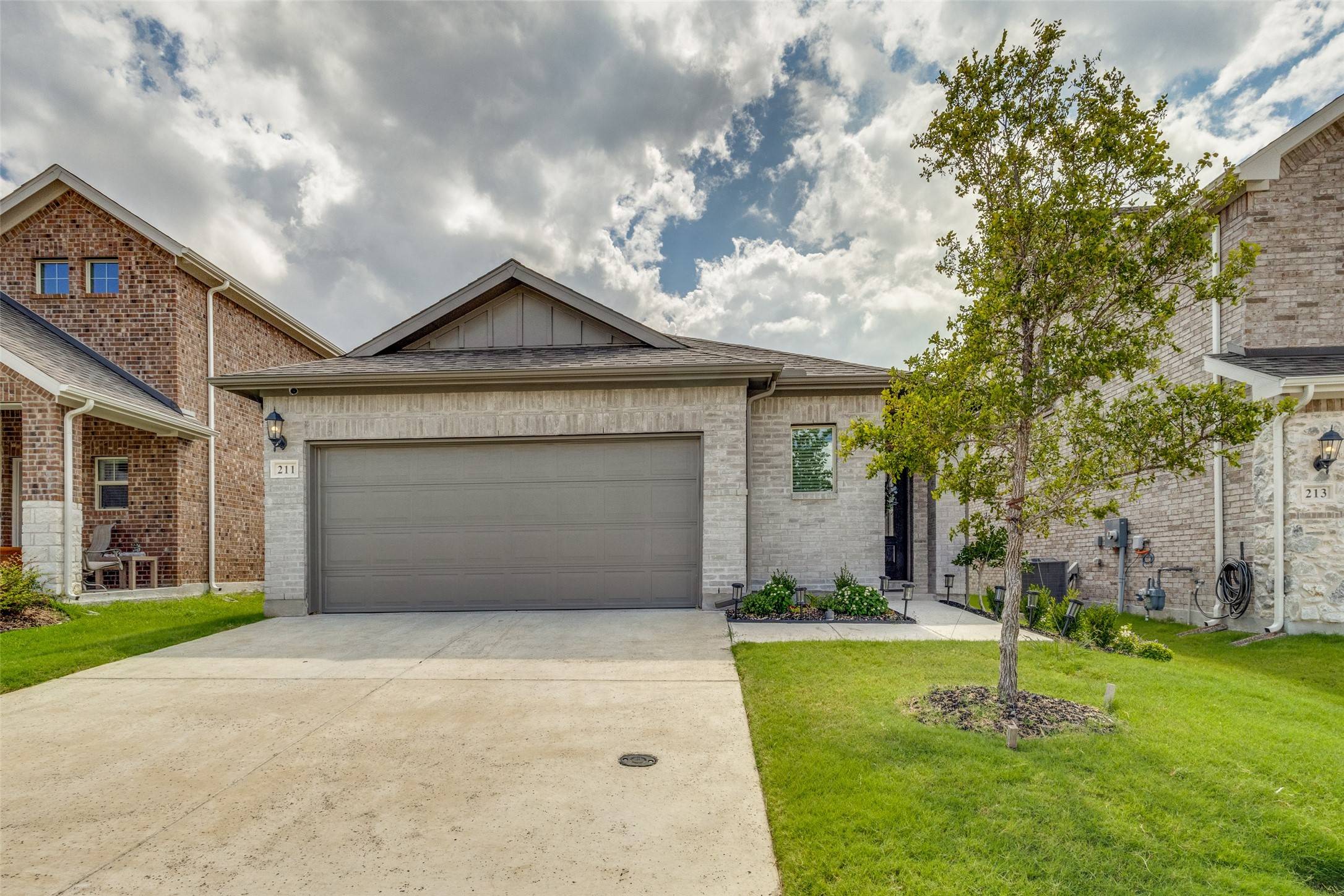 Mckinney, TX 75071,211 Mountain Meadow LN