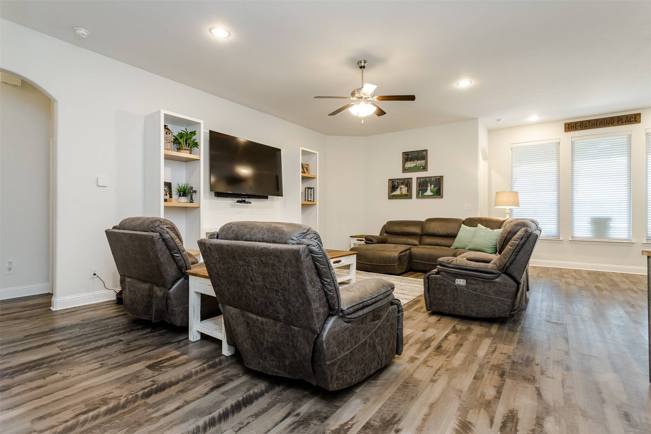 Krum, TX 76249,3718 Ranchers RDG