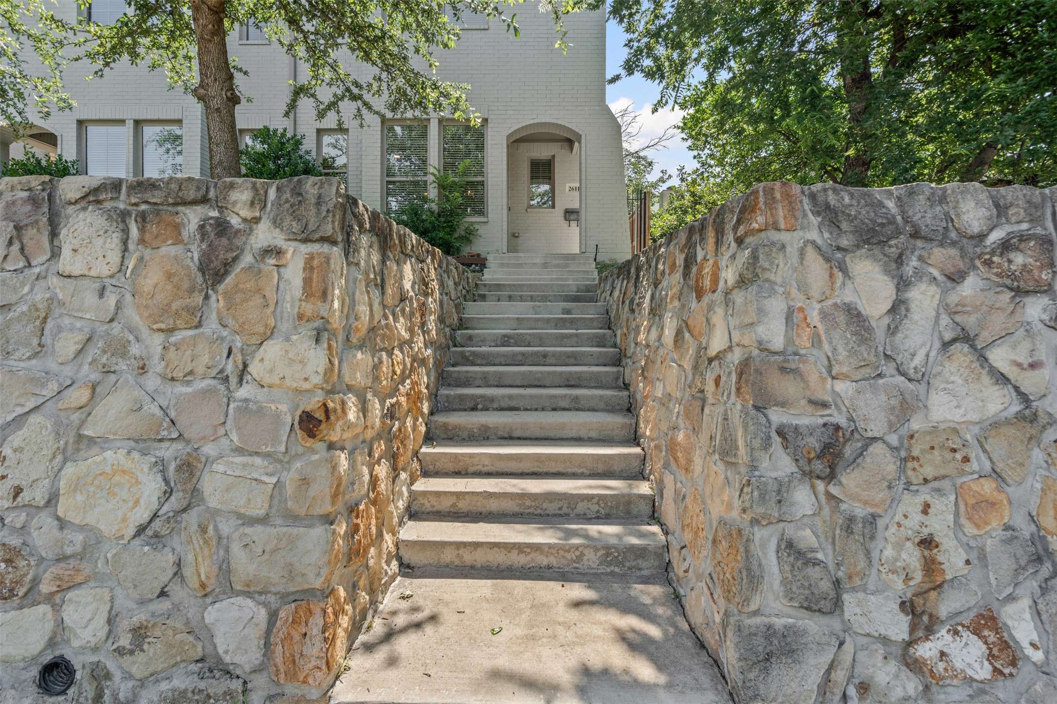 Fort Worth, TX 76110,2611 McCart AVE