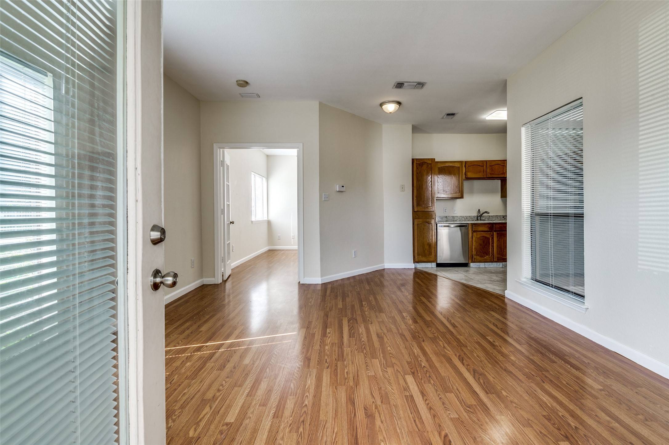 Fort Worth, TX 76107,3129 Sondra DR #104