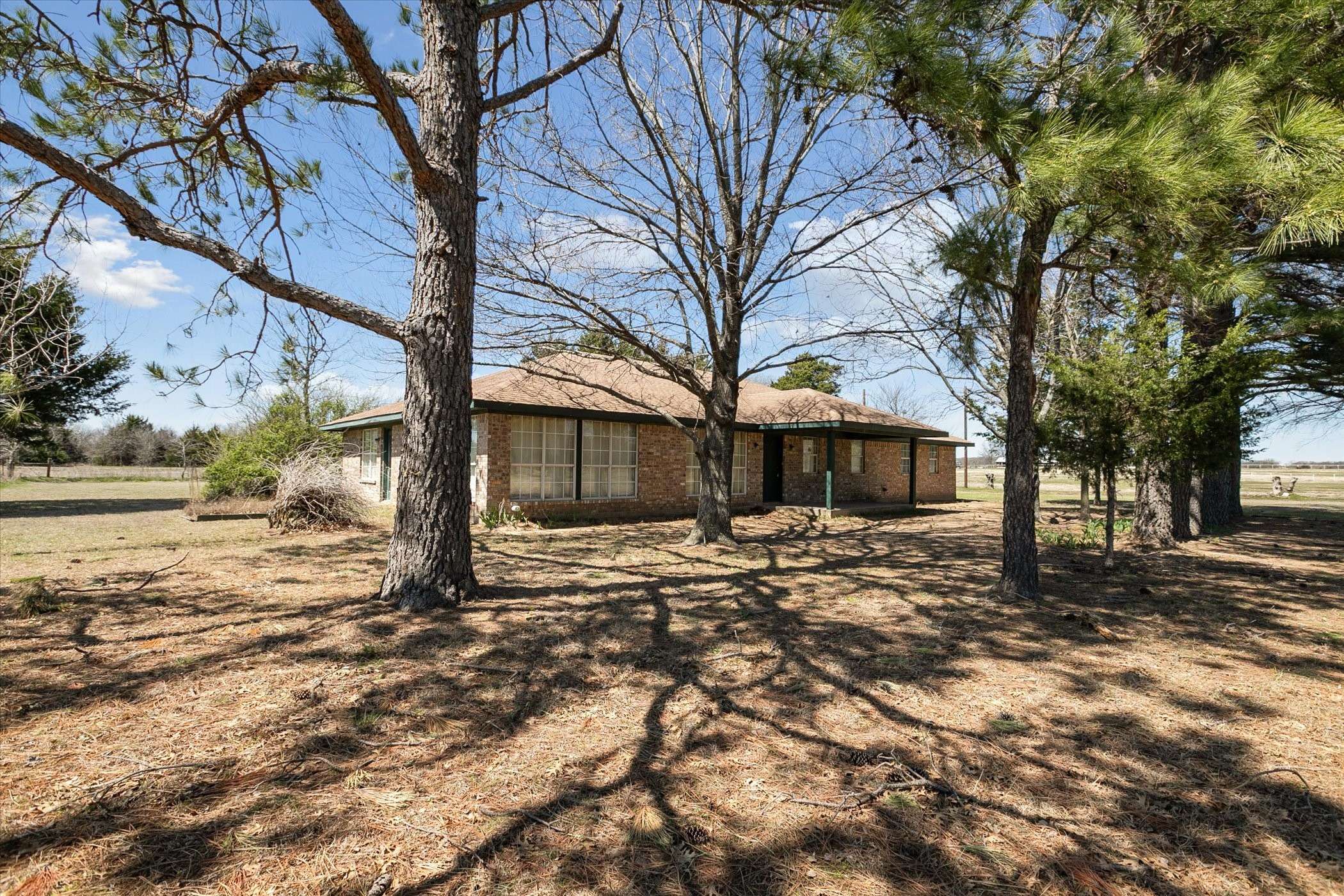Whitesboro, TX 76273,5023 W Line RD