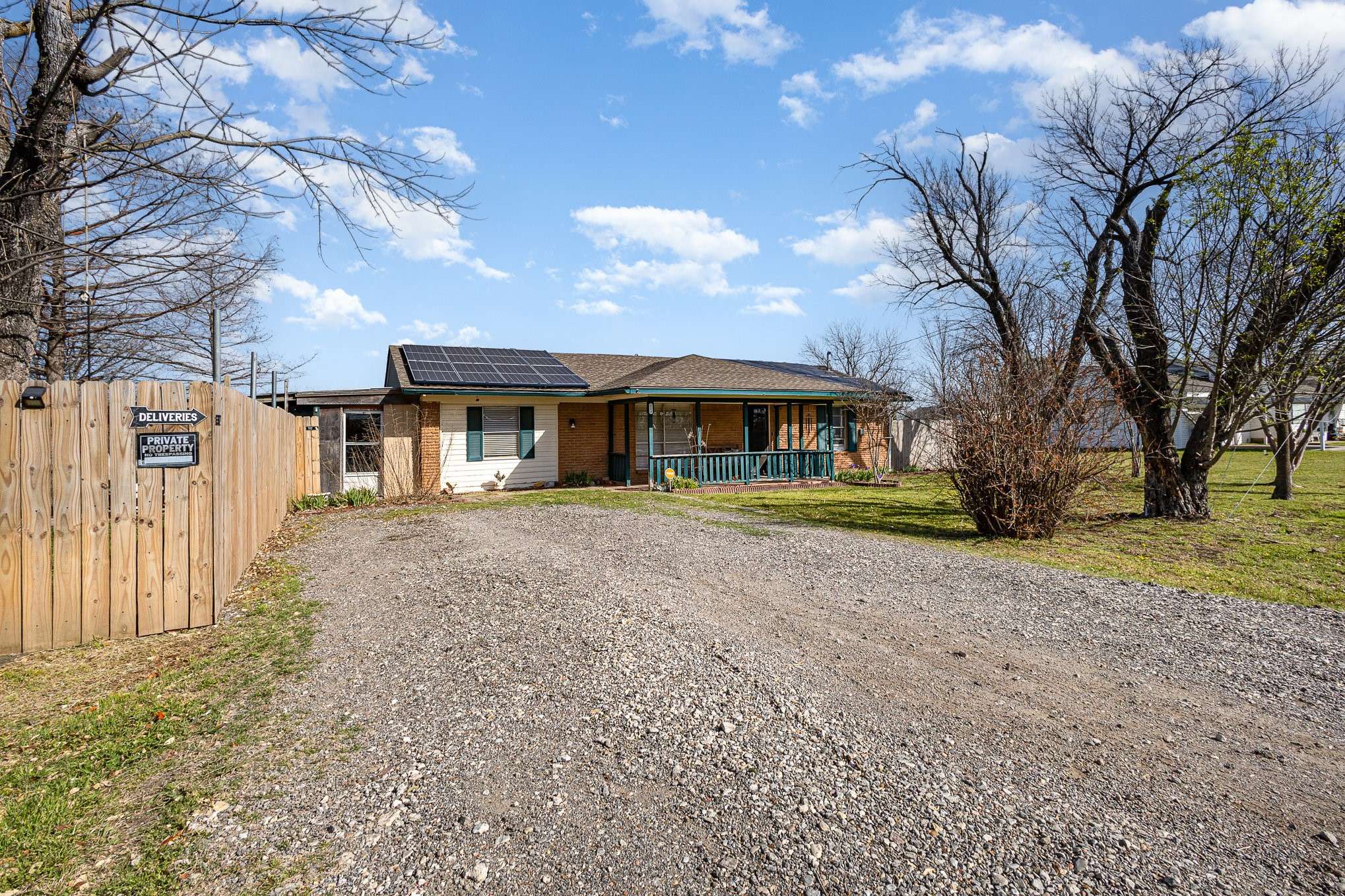 Venus, TX 76033,604 W 2nd ST