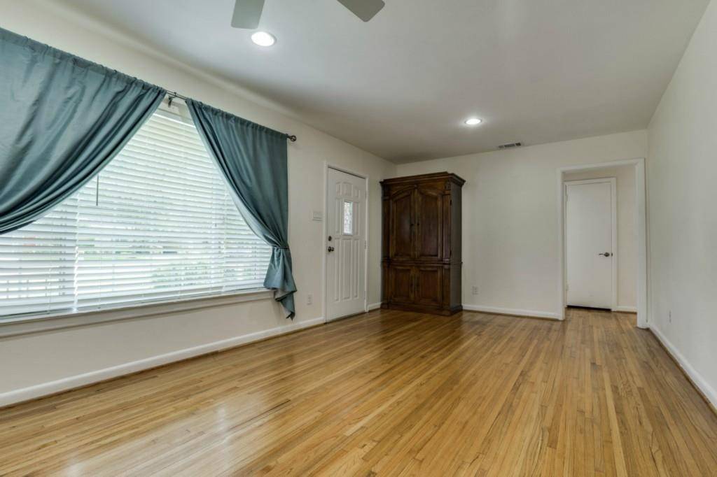 Dallas, TX 75220,3938 Valley Ridge RD