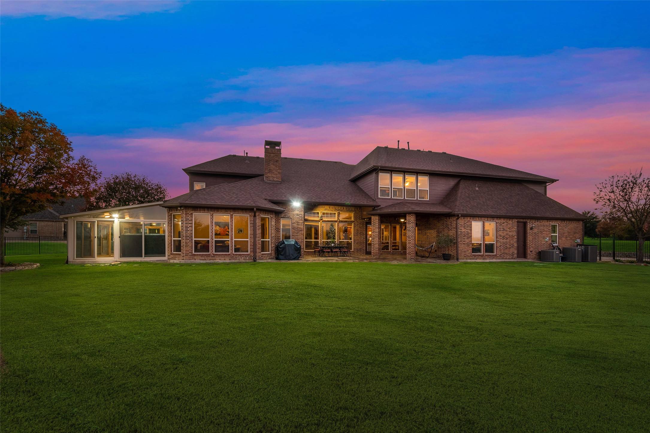 Sunnyvale, TX 75182,411 Crestfield CT