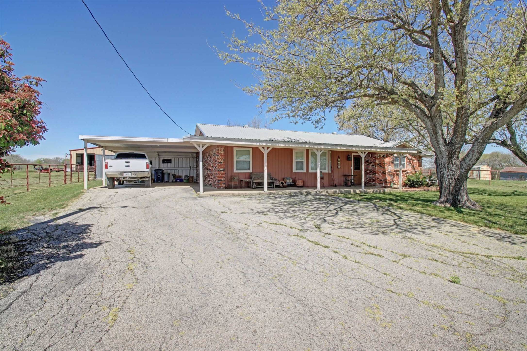 Alvarado, TX 76009,2733 County Road 615
