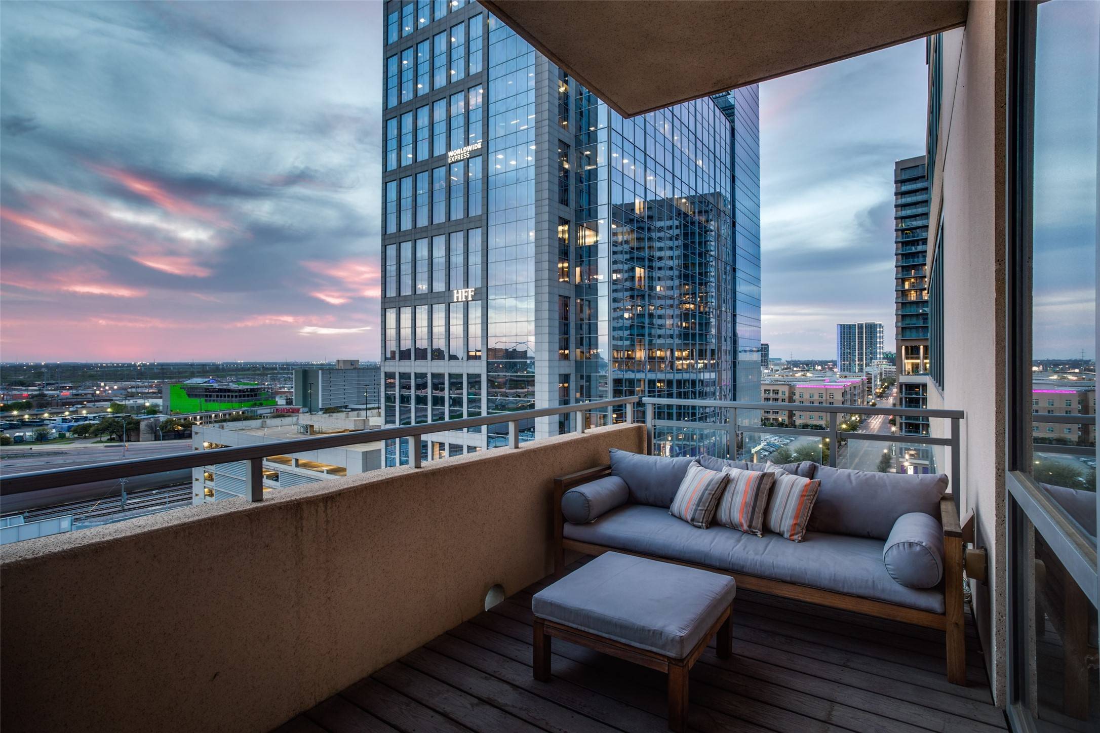 Dallas, TX 75219,2200 Victory AVE #806