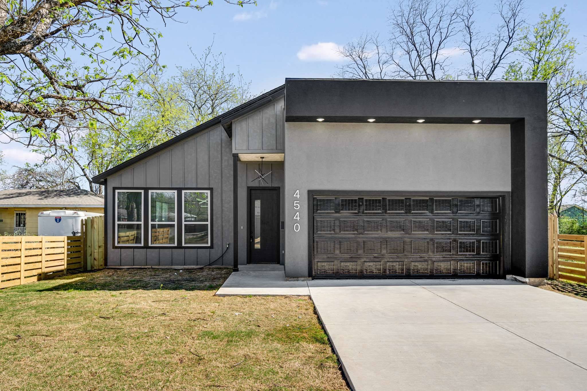 Dallas, TX 75216,4540 Luzon ST
