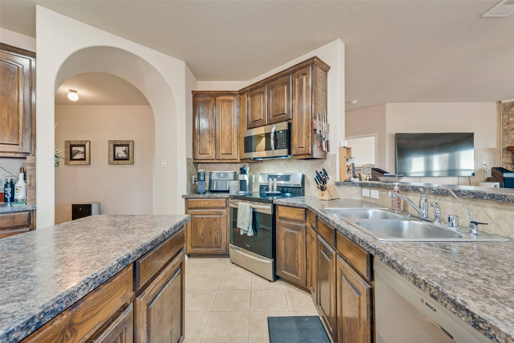 Lavon, TX 75166,994 Austin LN