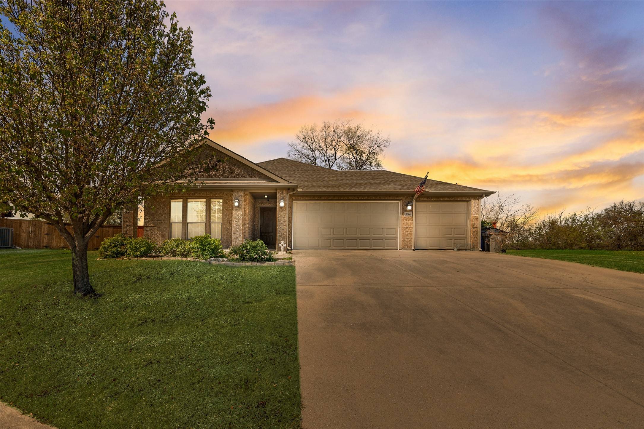 Lavon, TX 75166,994 Austin LN
