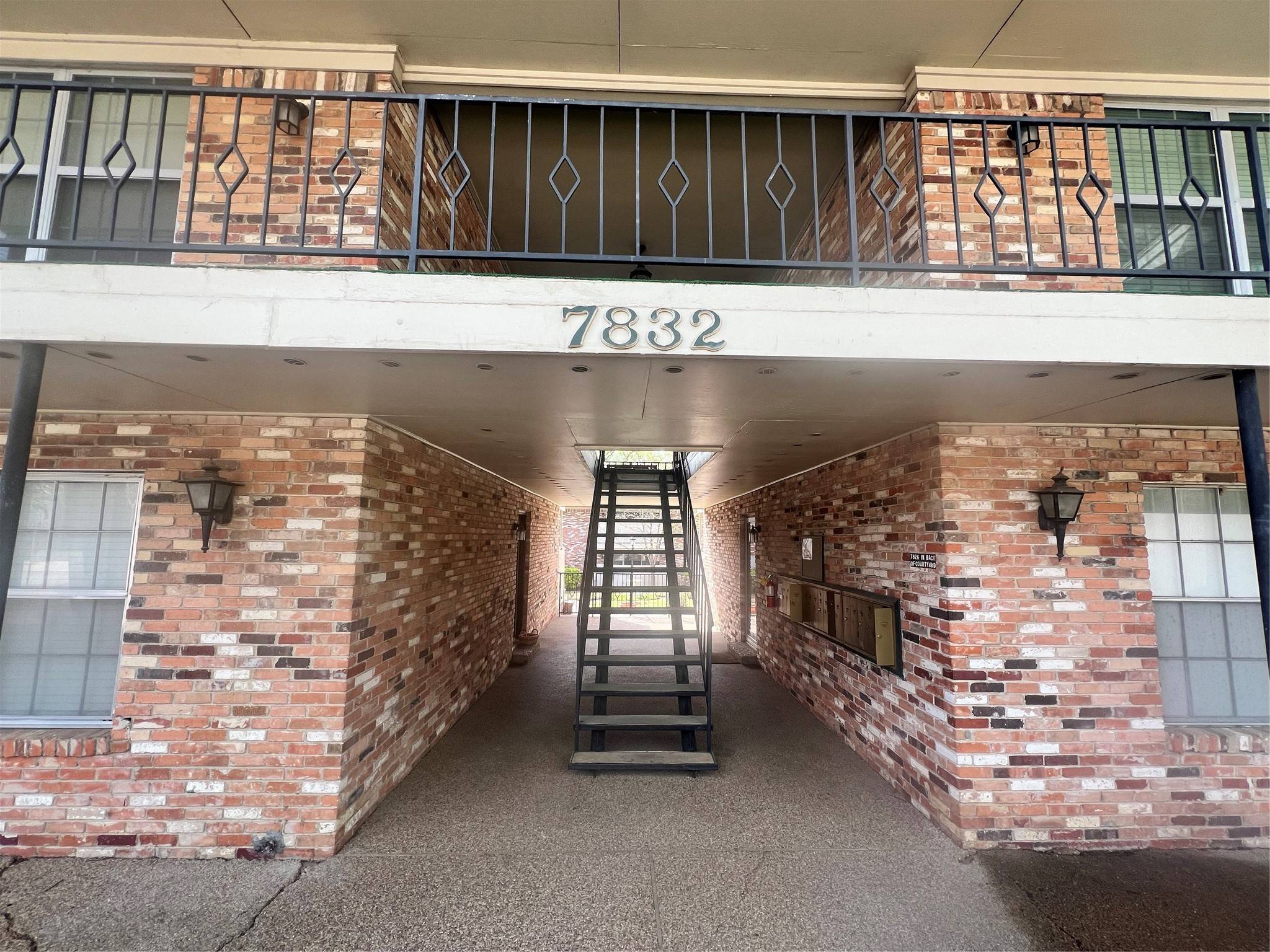 Dallas, TX 75230,7832 Royal LN #203
