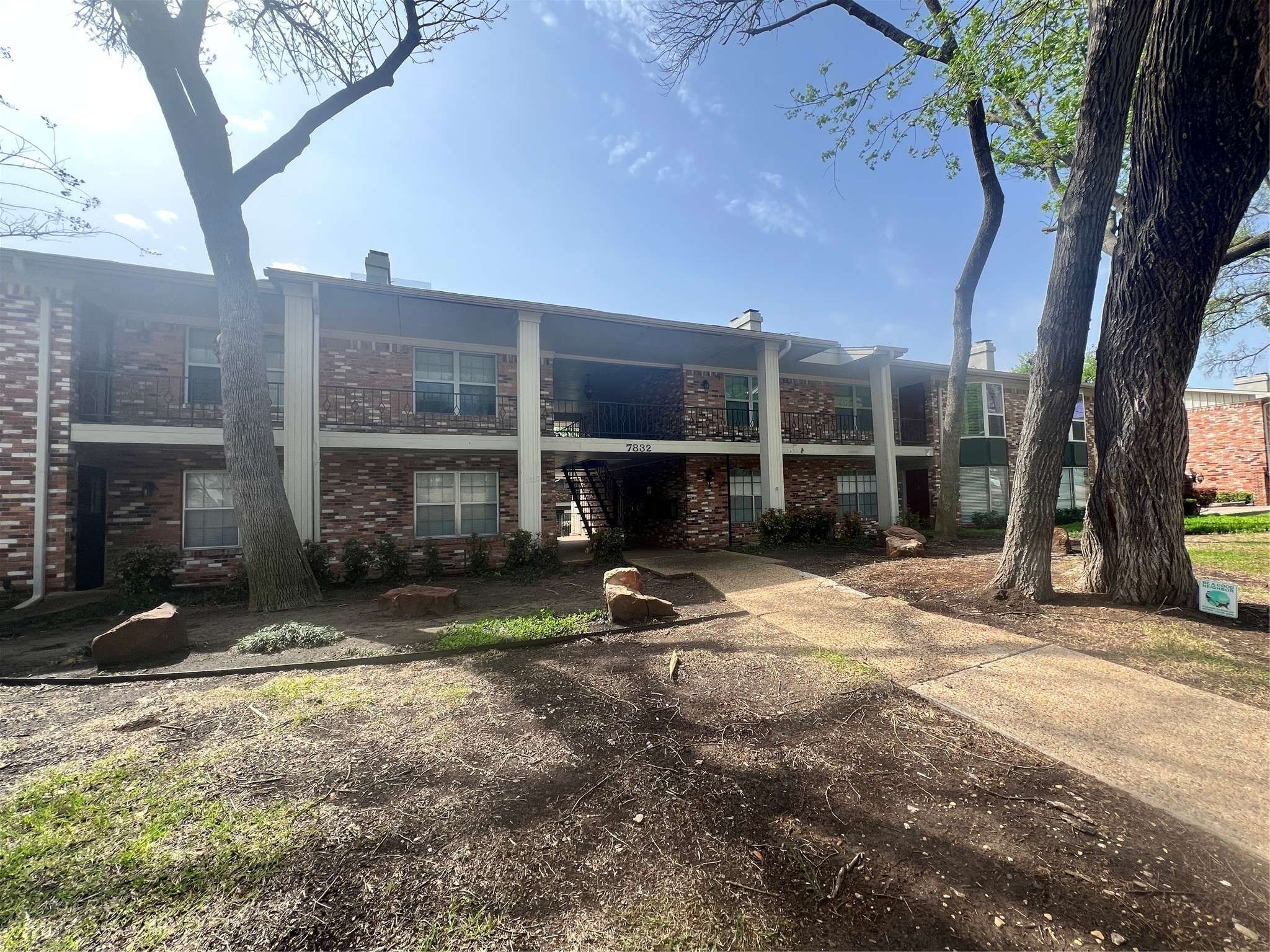 Dallas, TX 75230,7832 Royal LN #203