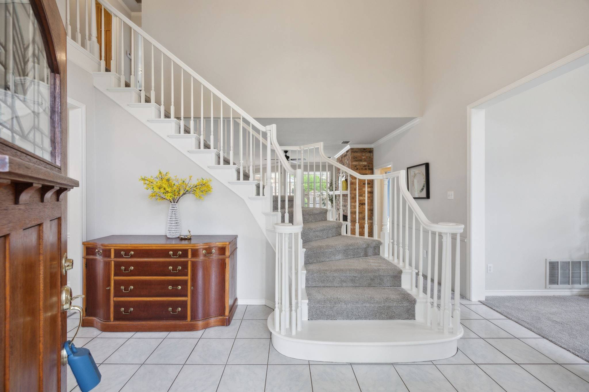 Dallas, TX 75238,8932 Club Creek CIR