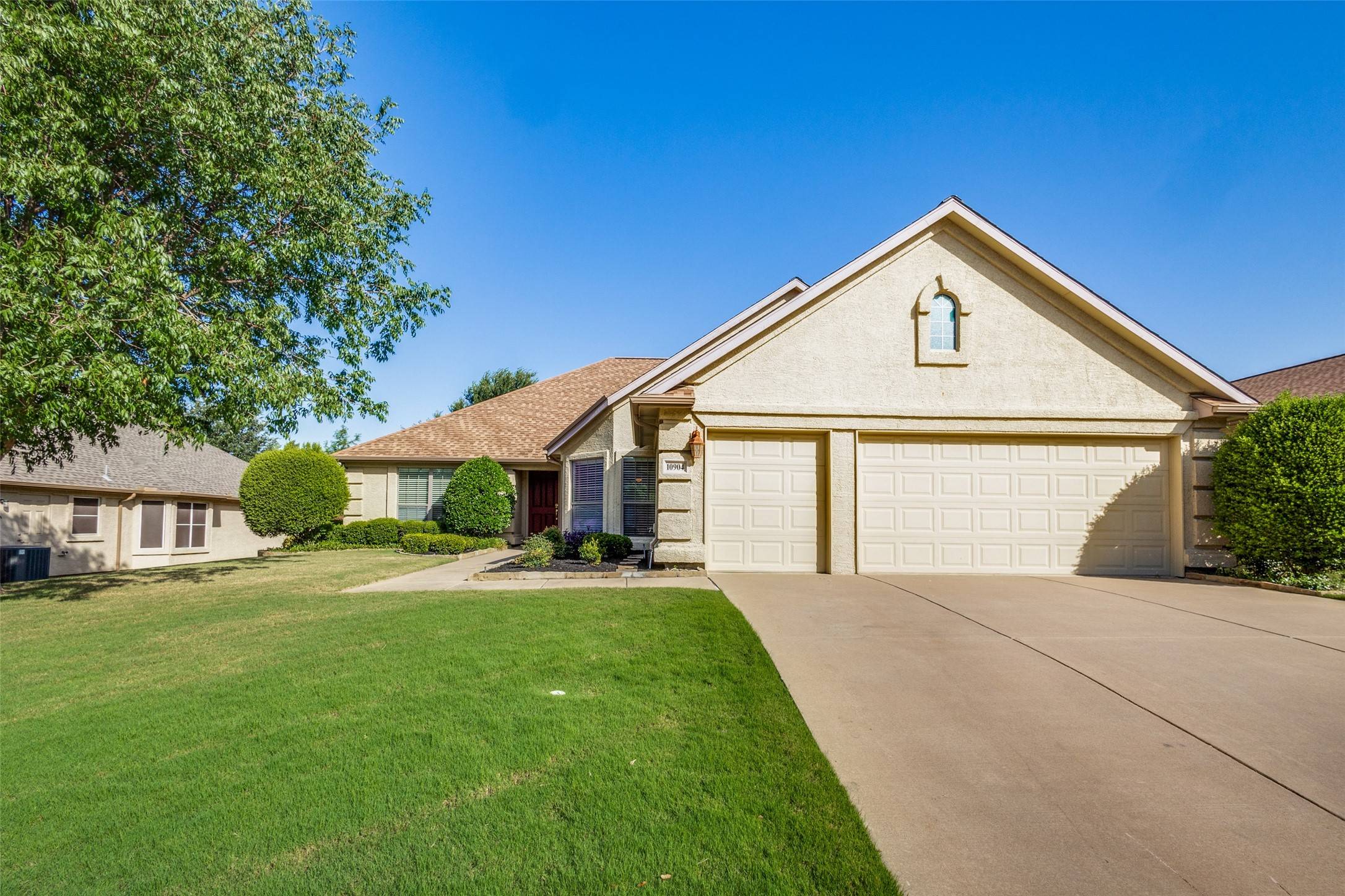 Denton, TX 76207,10904 Sandstone DR