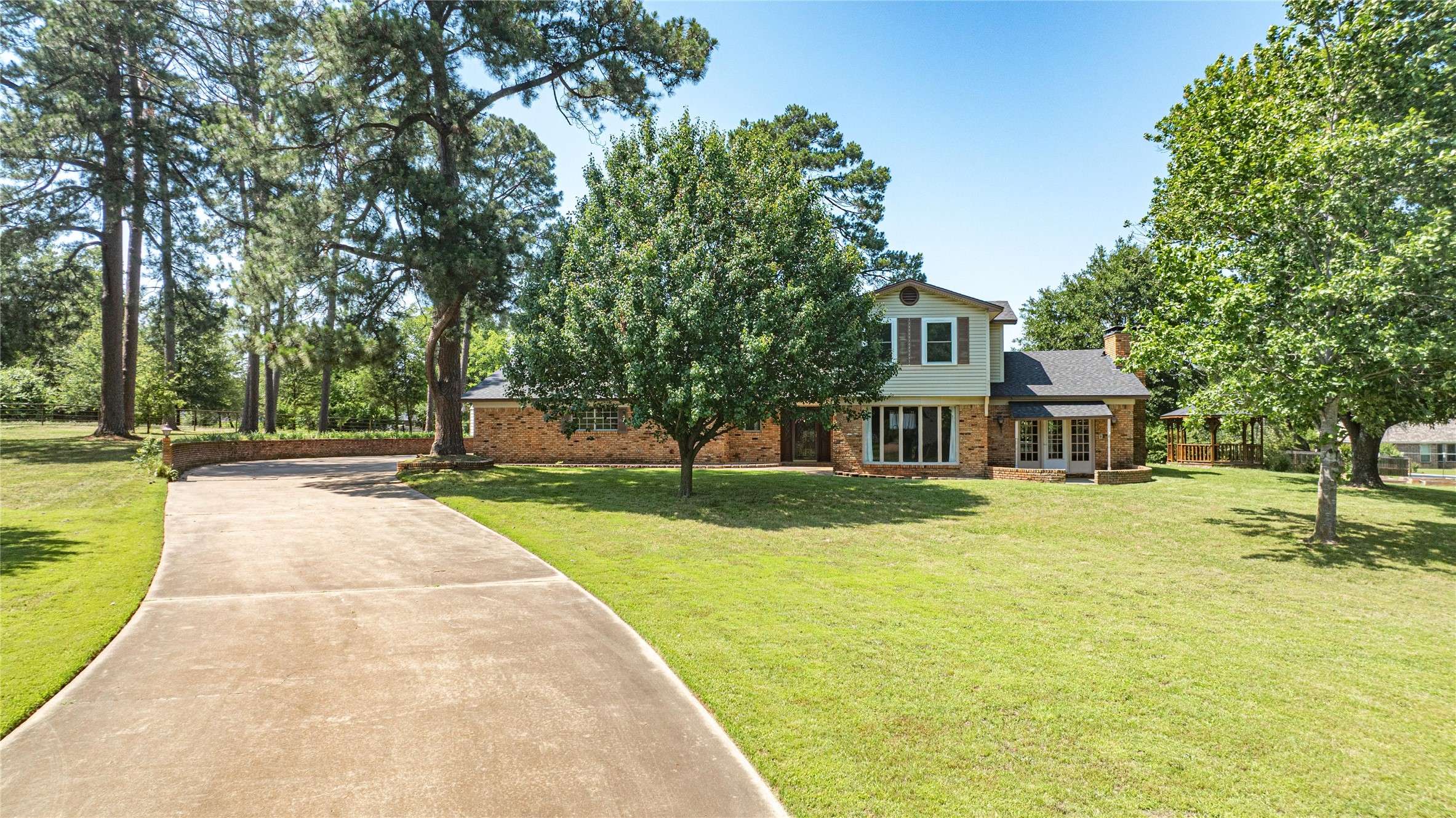 Winnsboro, TX 75494,802 W Coke Road